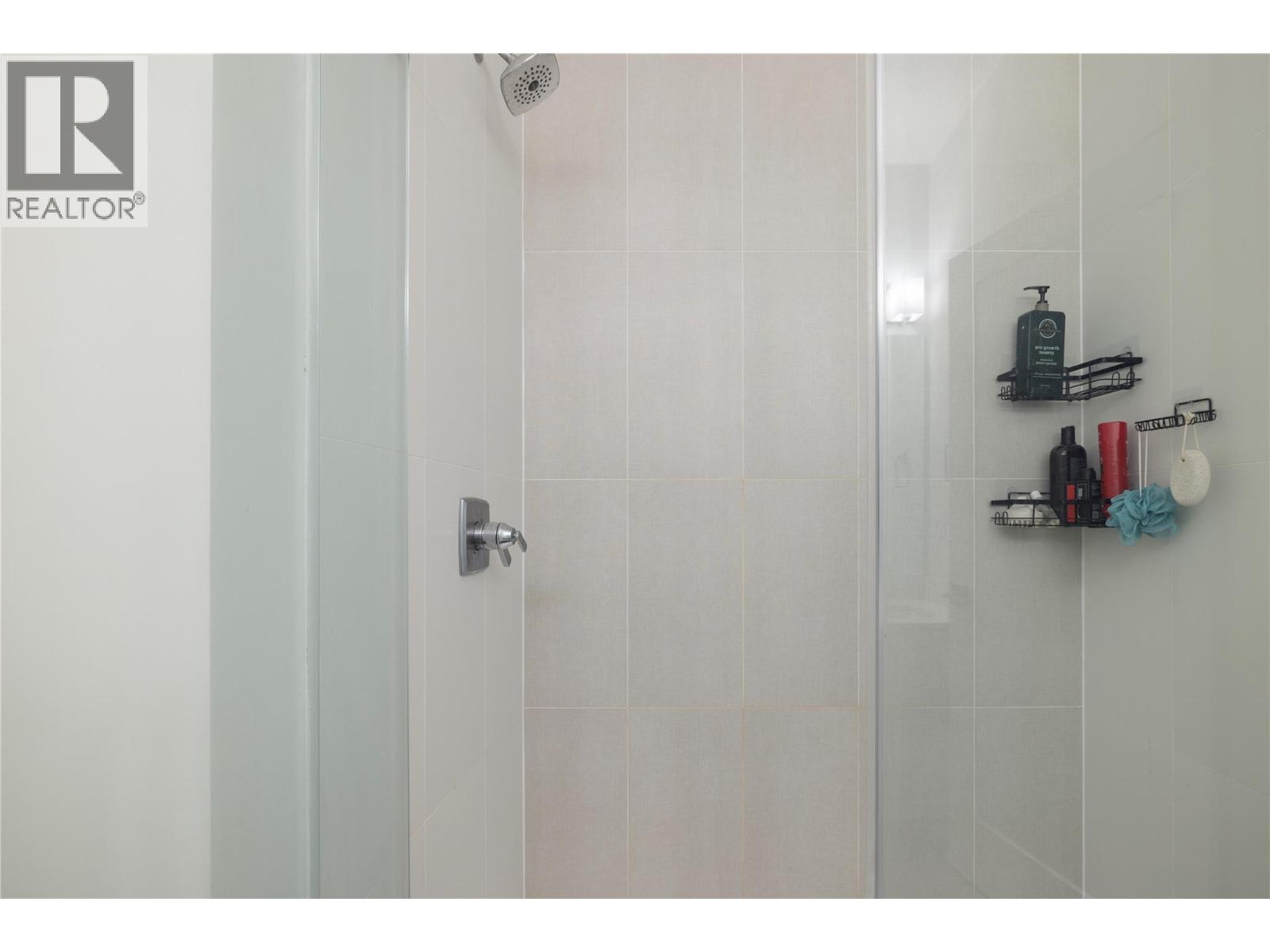 Picture for Unit #16, 1136 Black Mountain  Drive https://www.cirrealty.ca/reb/bc/8/10365298_29.jpg