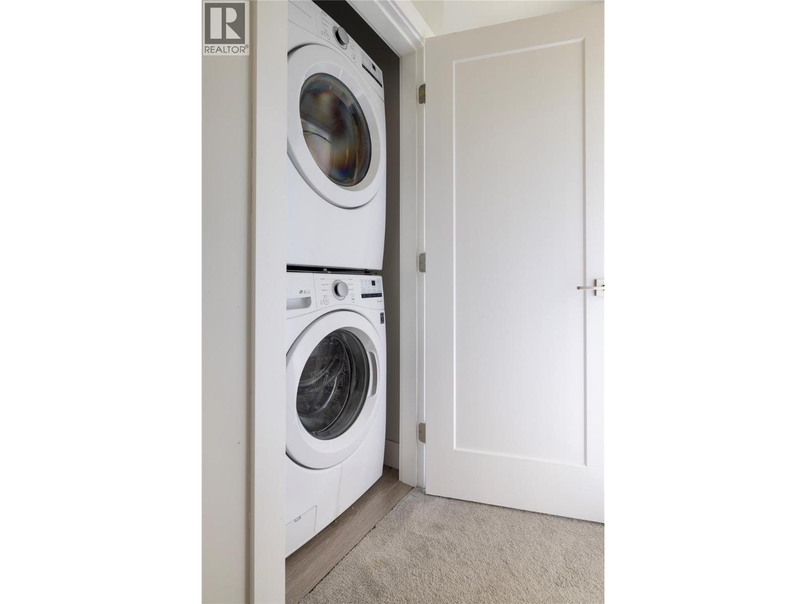 Picture for Unit #16, 1136 Black Mountain  Drive https://www.cirrealty.ca/reb/bc/8/10365298_30.jpg
