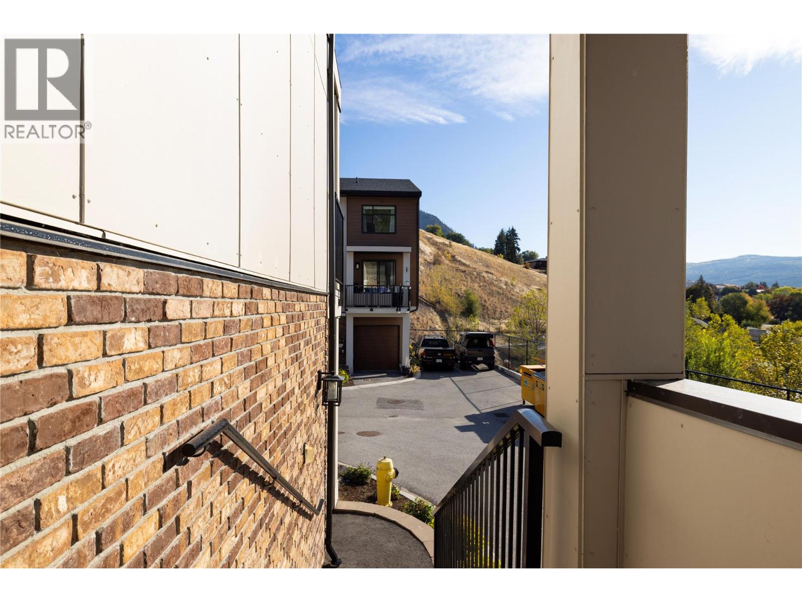 Picture for Unit #16, 1136 Black Mountain  Drive https://www.cirrealty.ca/reb/bc/8/10365298_34.jpg