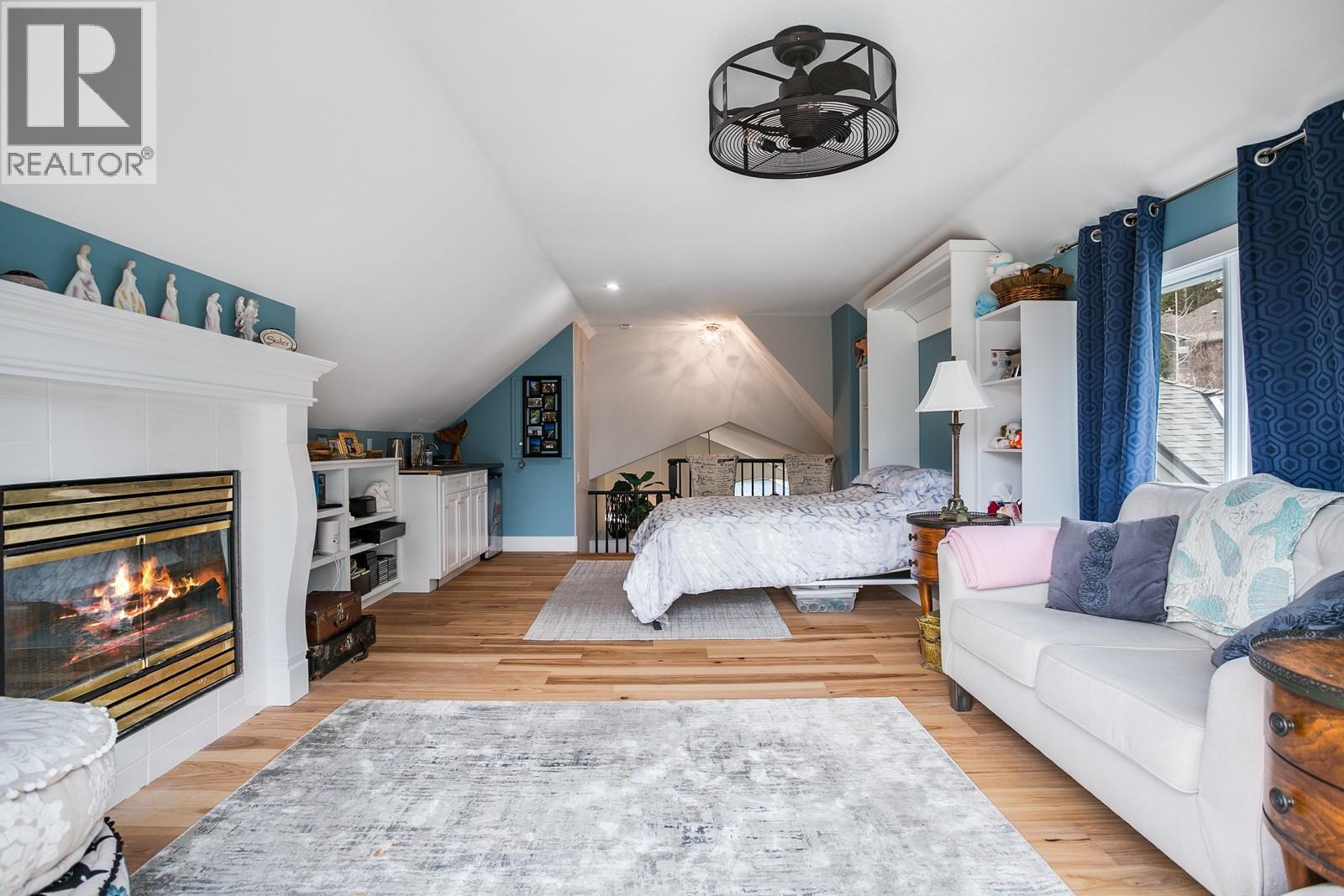 Picture for 4172 Gallaghers  Grove https://www.cirrealty.ca/reb/bc/8/10365578_29.jpg