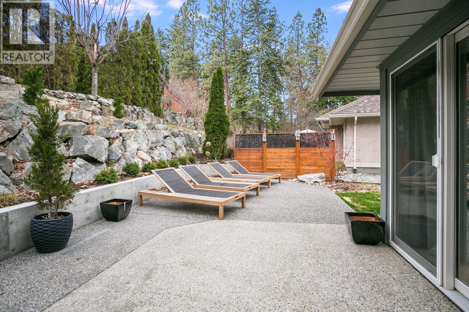 Picture for 4172 Gallaghers  Grove https://www.cirrealty.ca/reb/bc/8/10365578_33.jpg