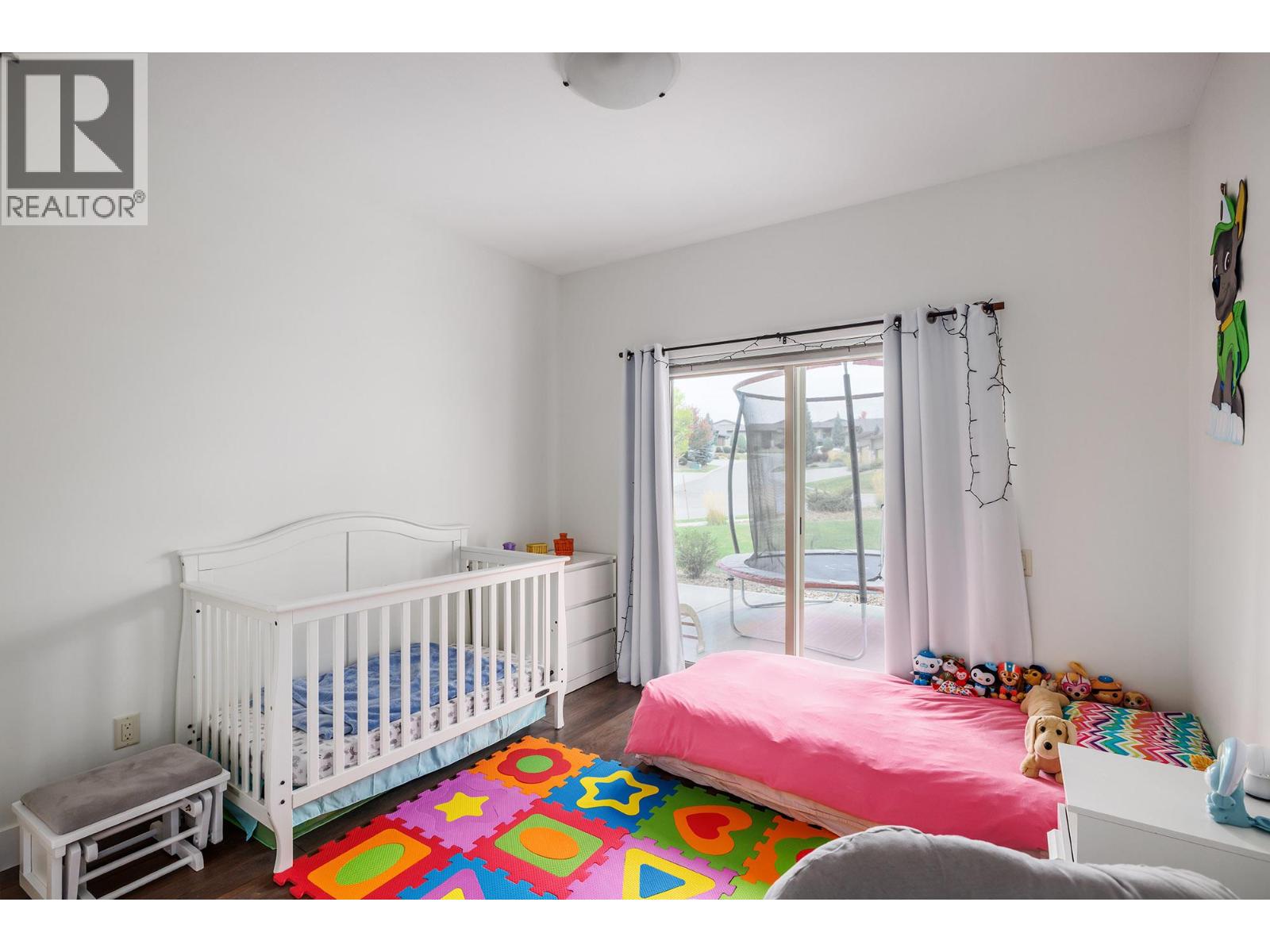 Picture for 1858 Split Rail  Place https://www.cirrealty.ca/reb/bc/8/10365598_14.jpg