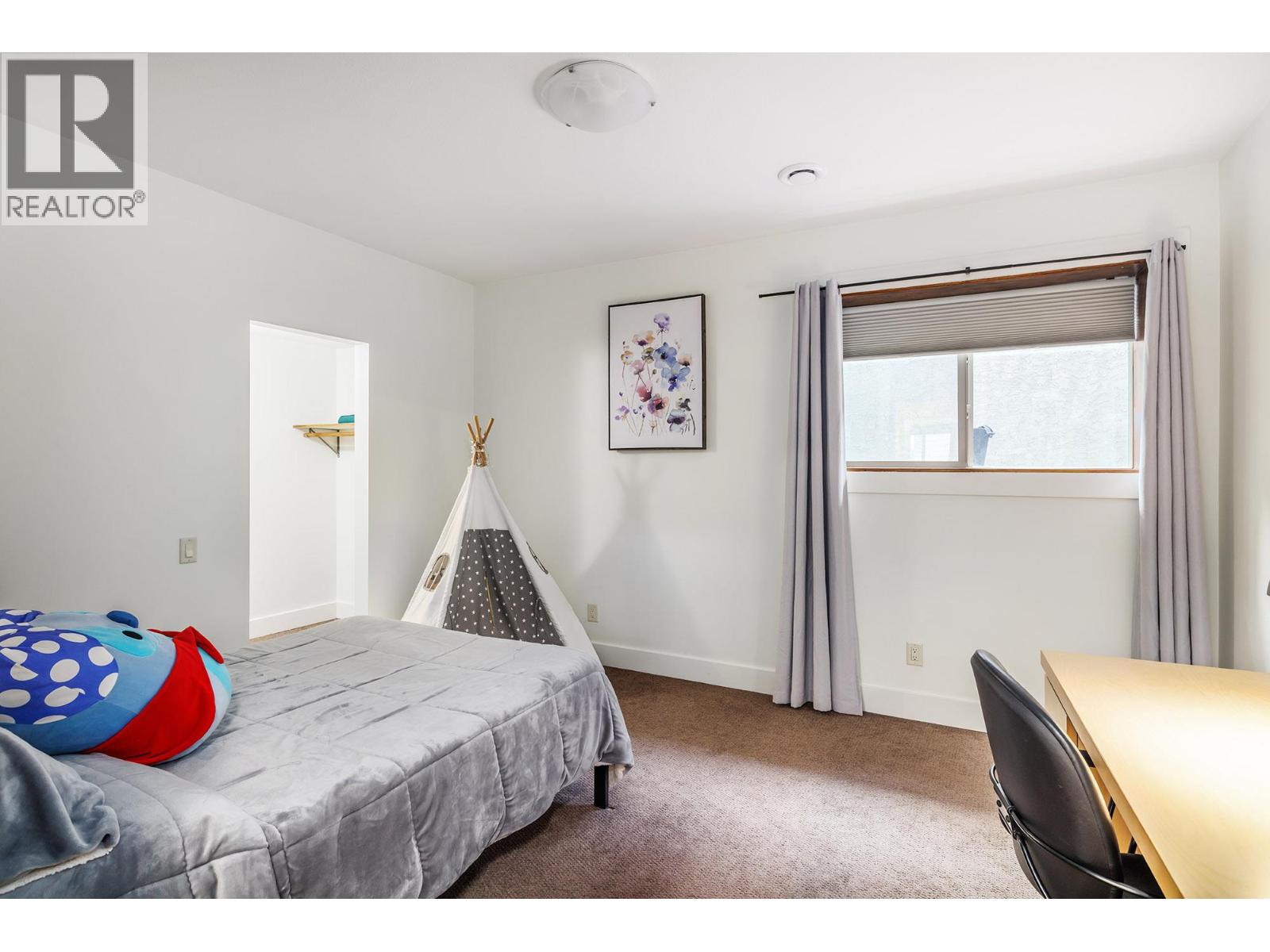 Picture for 1858 Split Rail  Place https://www.cirrealty.ca/reb/bc/8/10365598_18.jpg