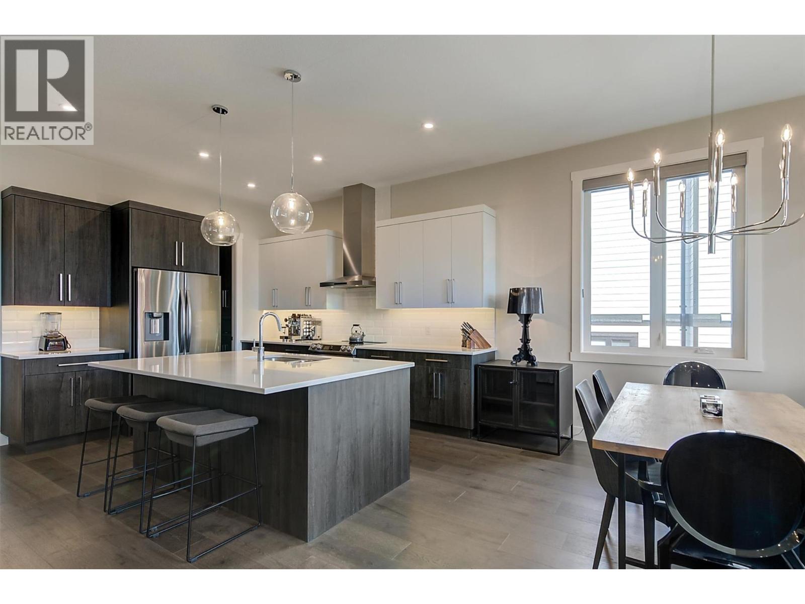 Picture for 1049 Loseth  Drive https://www.cirrealty.ca/reb/bc/8/10365628_16.jpg