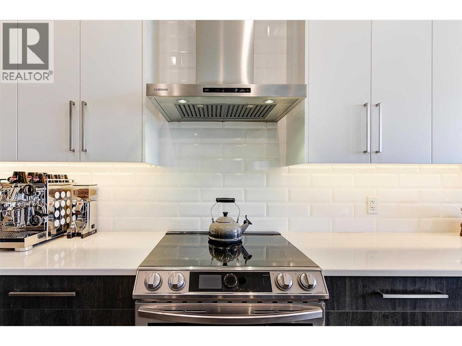 Picture for 1049 Loseth  Drive https://www.cirrealty.ca/reb/bc/8/10365628_22.jpg