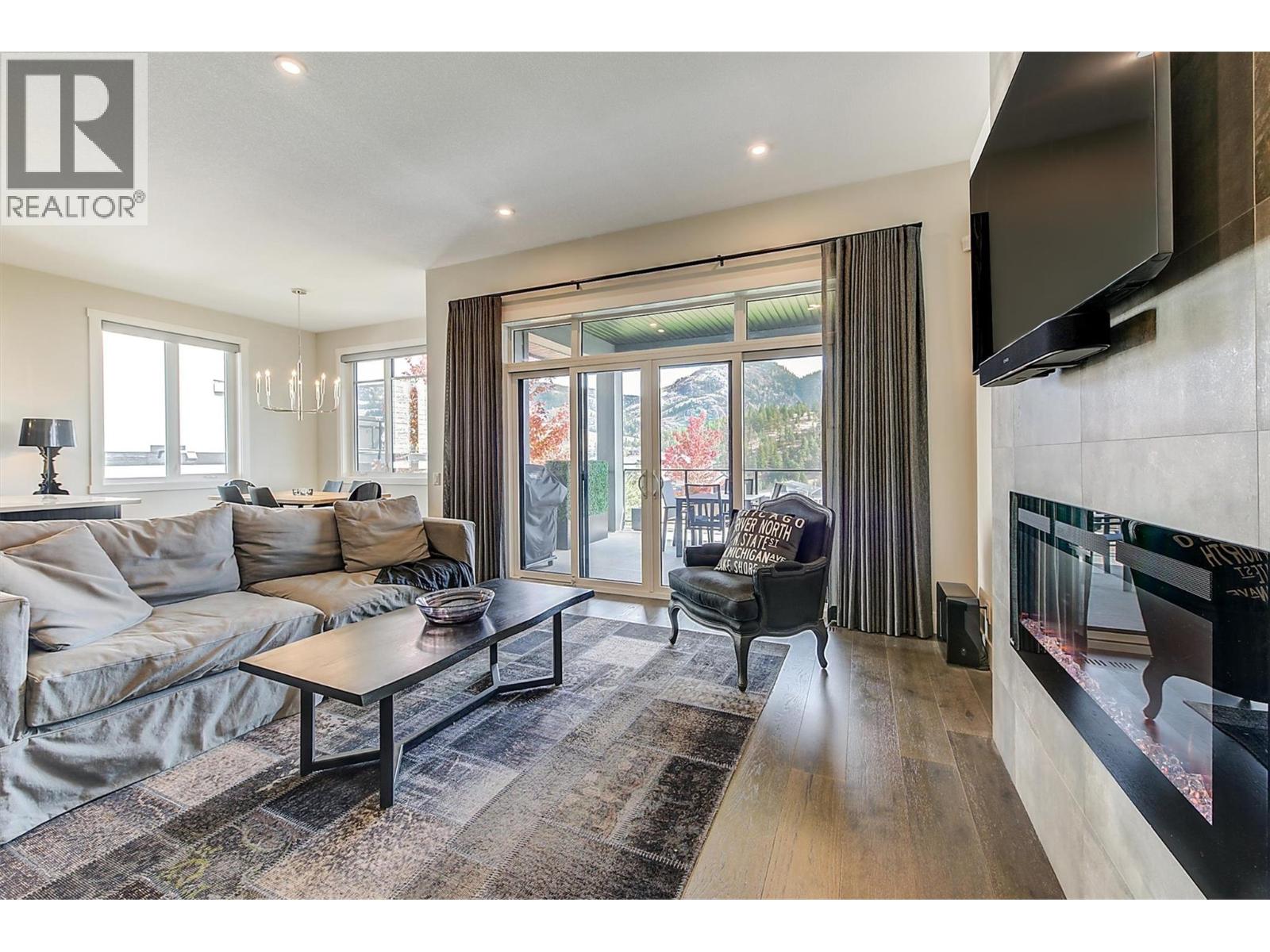 Picture for 1049 Loseth  Drive https://www.cirrealty.ca/reb/bc/8/10365628_26.jpg