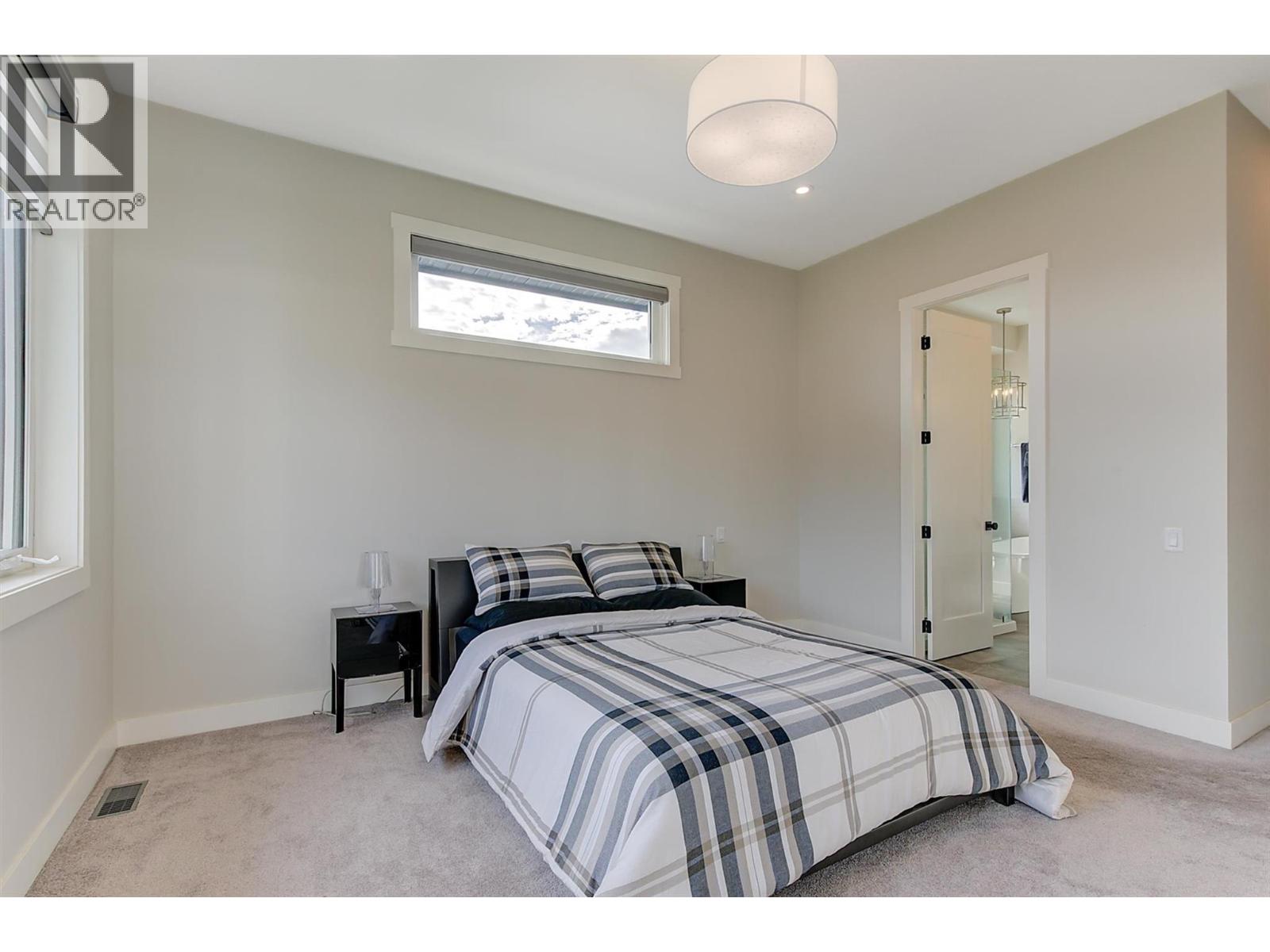 Picture for 1049 Loseth  Drive https://www.cirrealty.ca/reb/bc/8/10365628_29.jpg