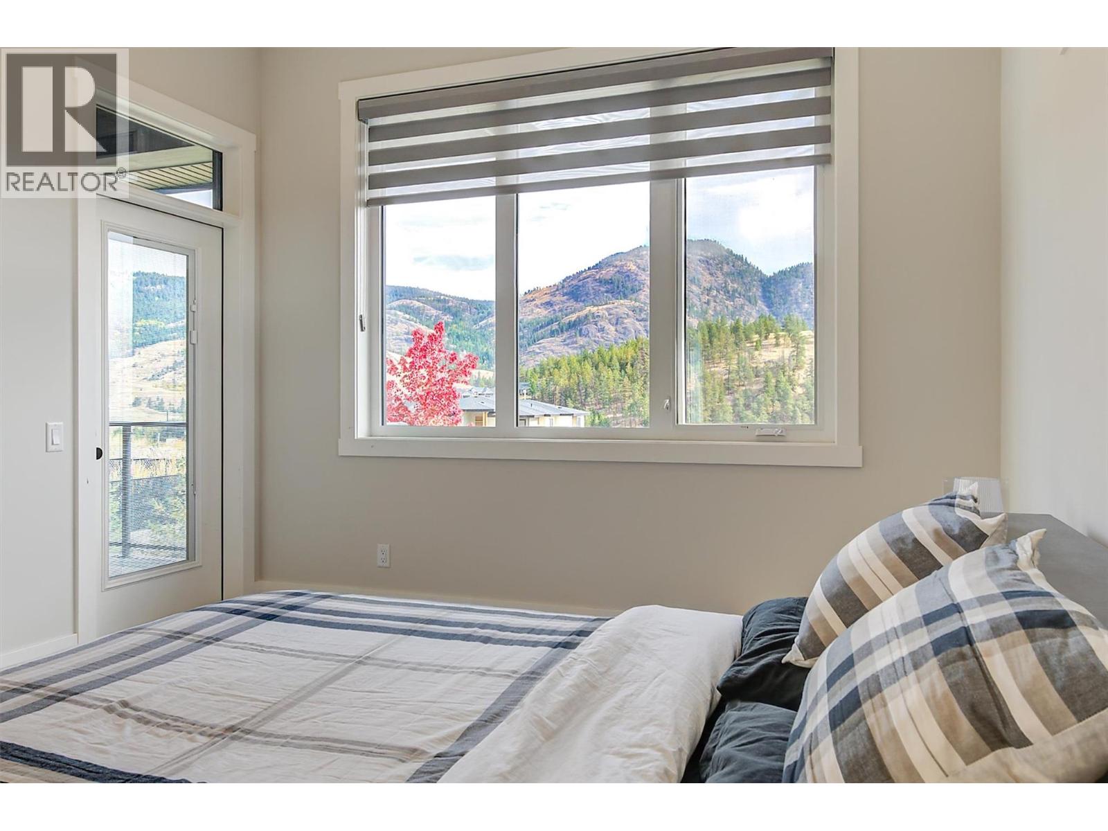 Picture for 1049 Loseth  Drive https://www.cirrealty.ca/reb/bc/8/10365628_35.jpg