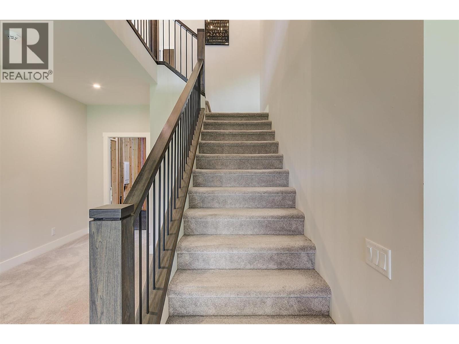 Picture for 1049 Loseth  Drive https://www.cirrealty.ca/reb/bc/8/10365628_44.jpg