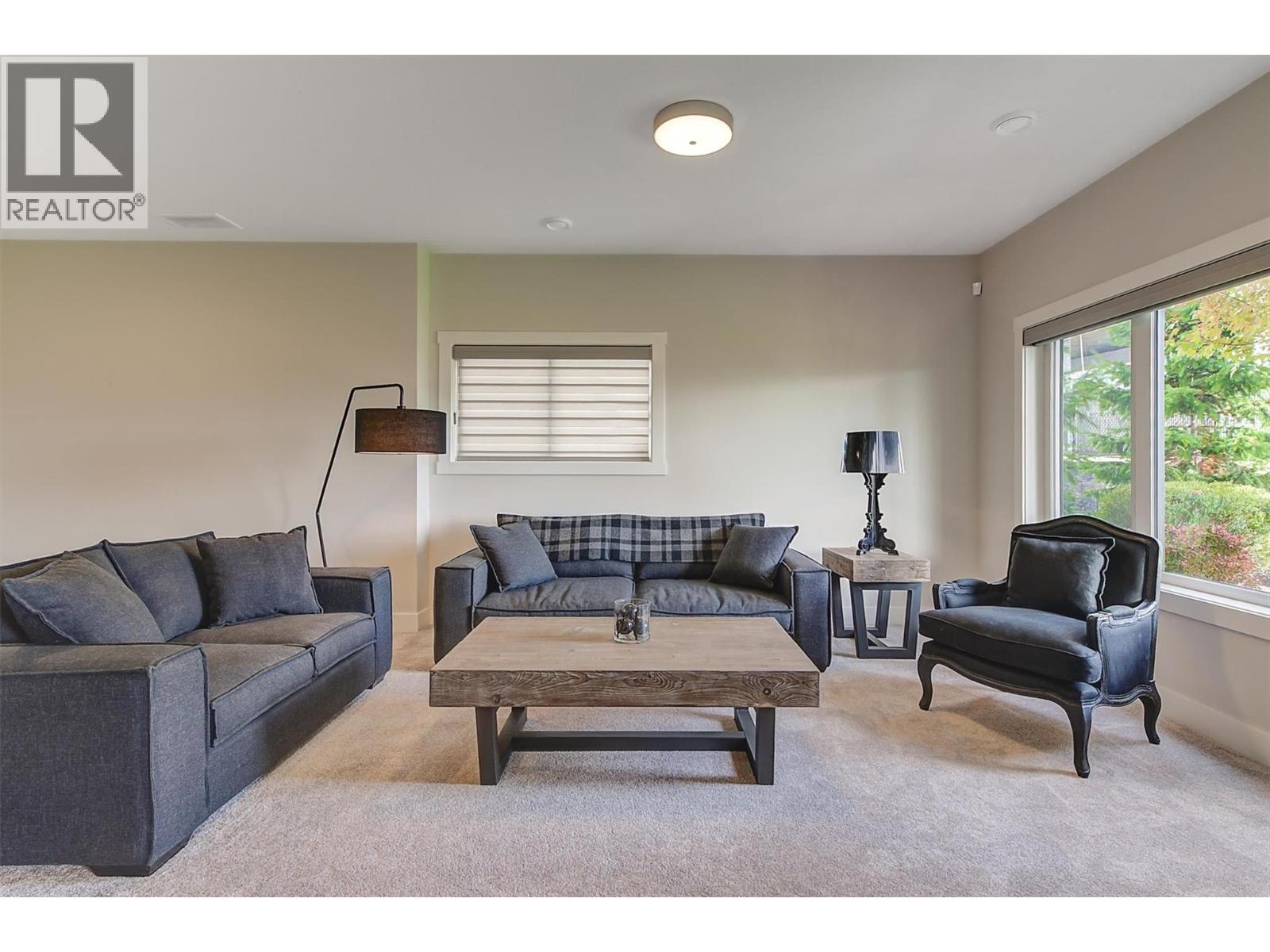 Picture for 1049 Loseth  Drive https://www.cirrealty.ca/reb/bc/8/10365628_46.jpg