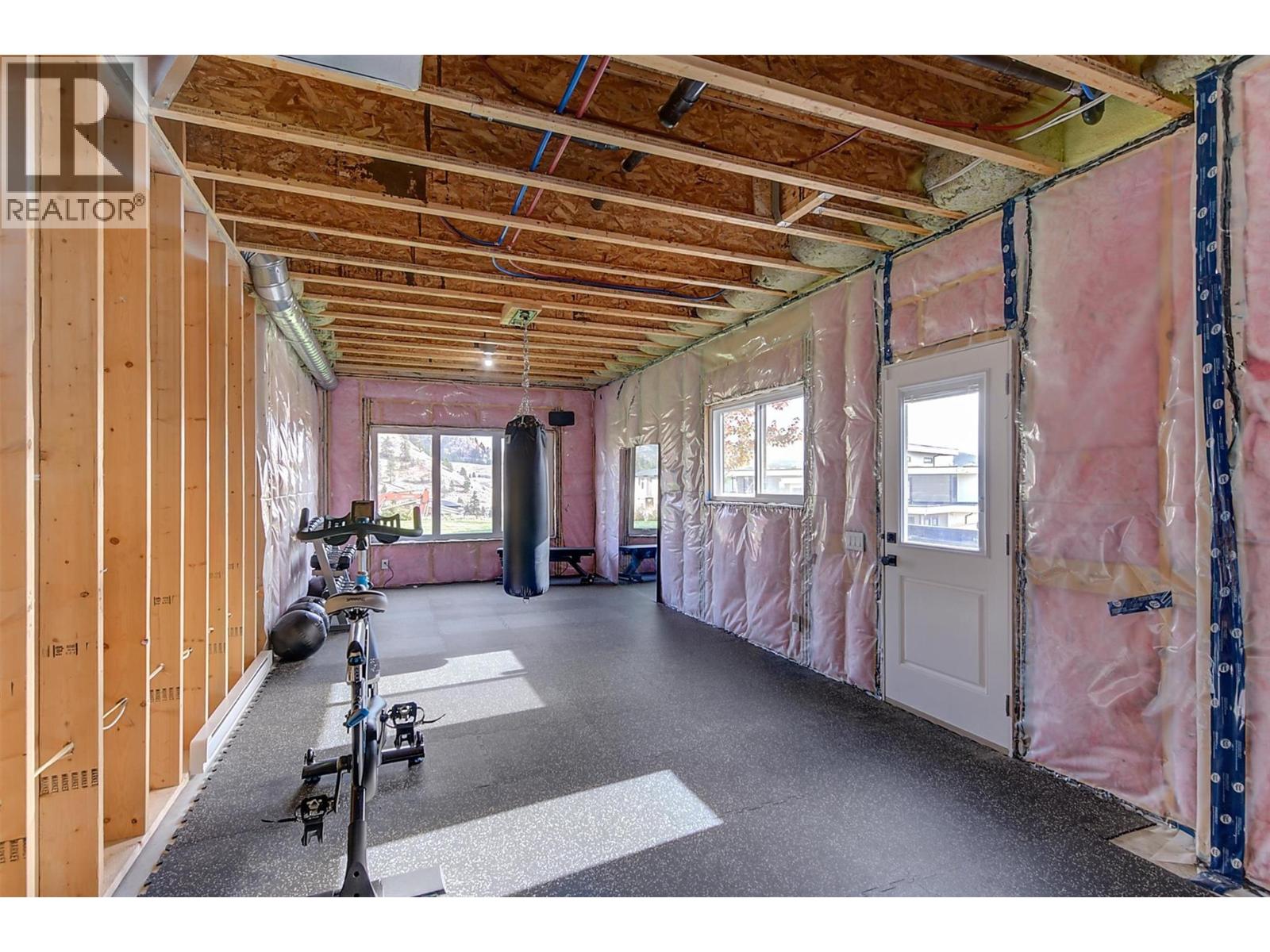 Picture for 1049 Loseth  Drive https://www.cirrealty.ca/reb/bc/8/10365628_53.jpg
