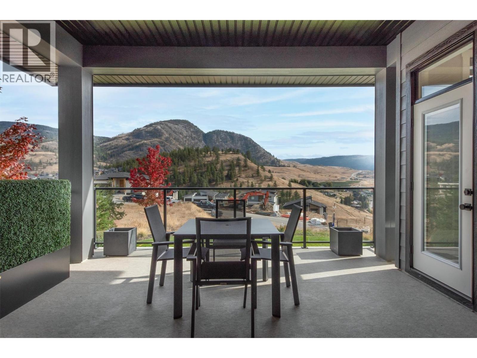 Picture for 1049 Loseth  Drive https://www.cirrealty.ca/reb/bc/8/10365628_8.jpg