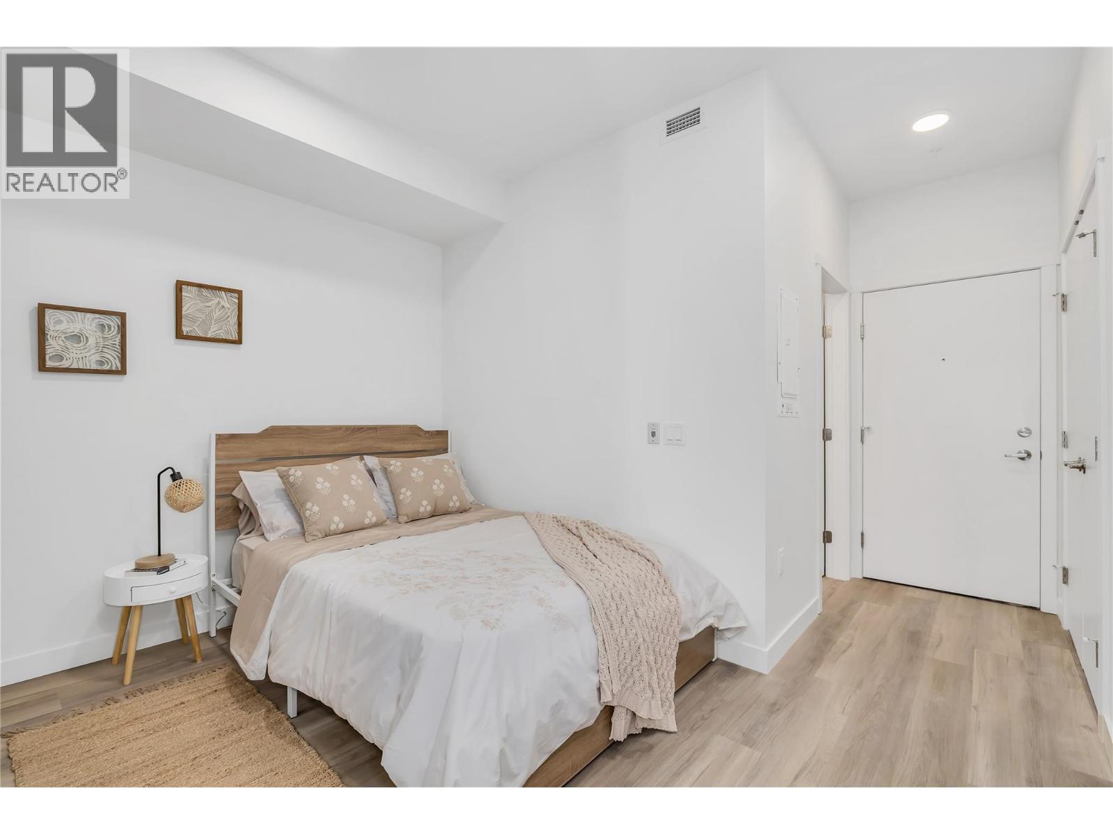 Picture for Unit #314, 1111 Frost  Road https://www.cirrealty.ca/reb/bc/8/10365658_13.jpg