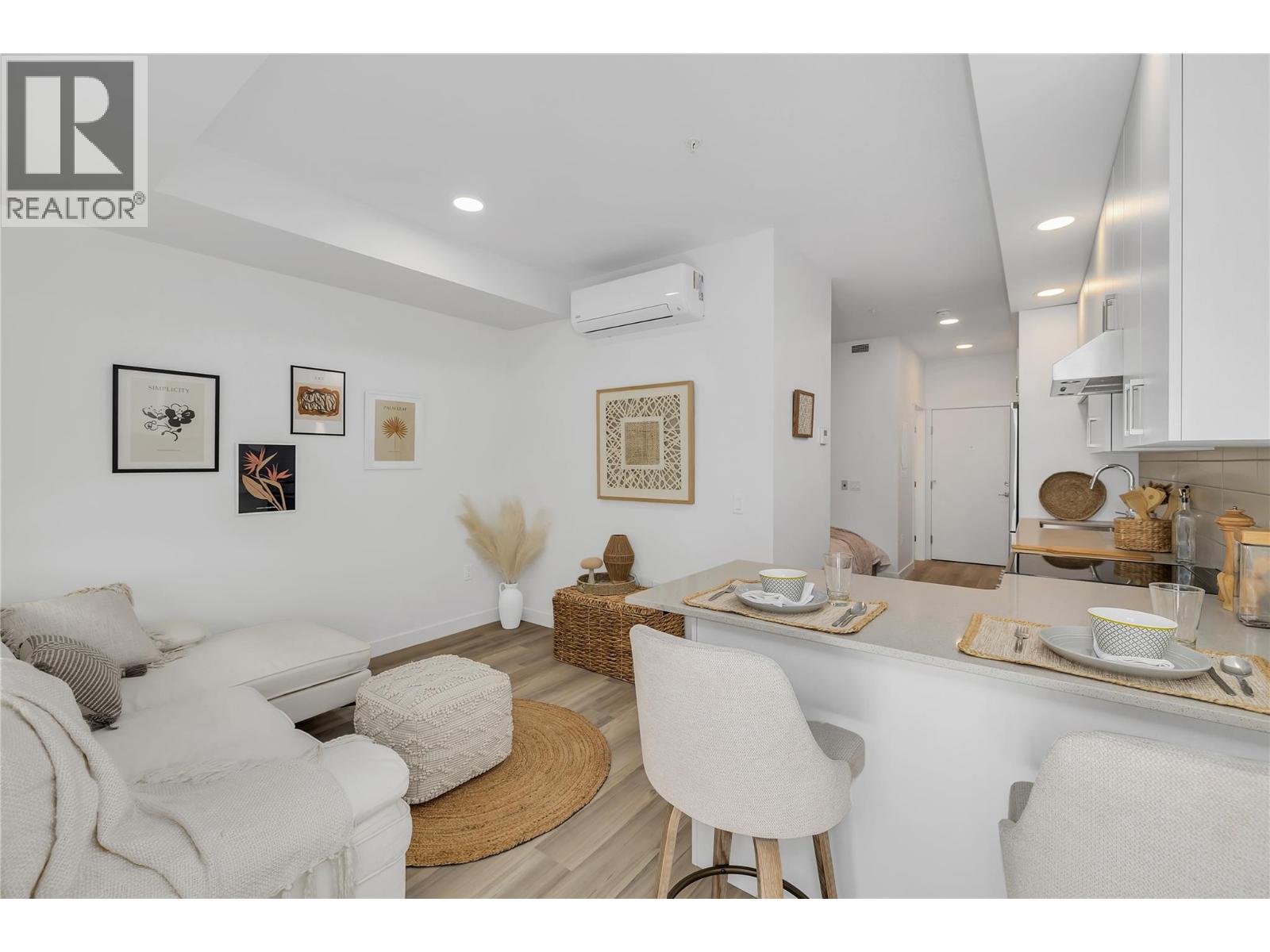 Picture for Unit #314, 1111 Frost  Road https://www.cirrealty.ca/reb/bc/8/10365658_15.jpg