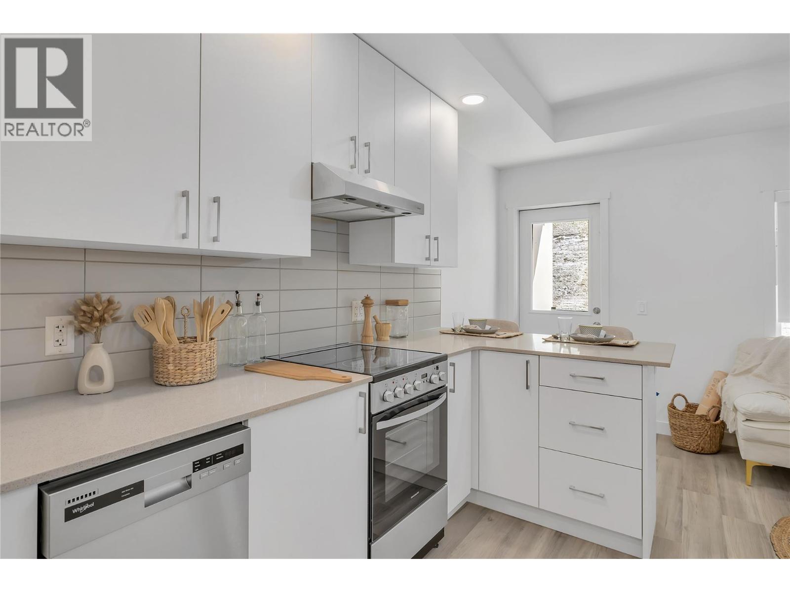 Picture for Unit #314, 1111 Frost  Road https://www.cirrealty.ca/reb/bc/8/10365658_17.jpg