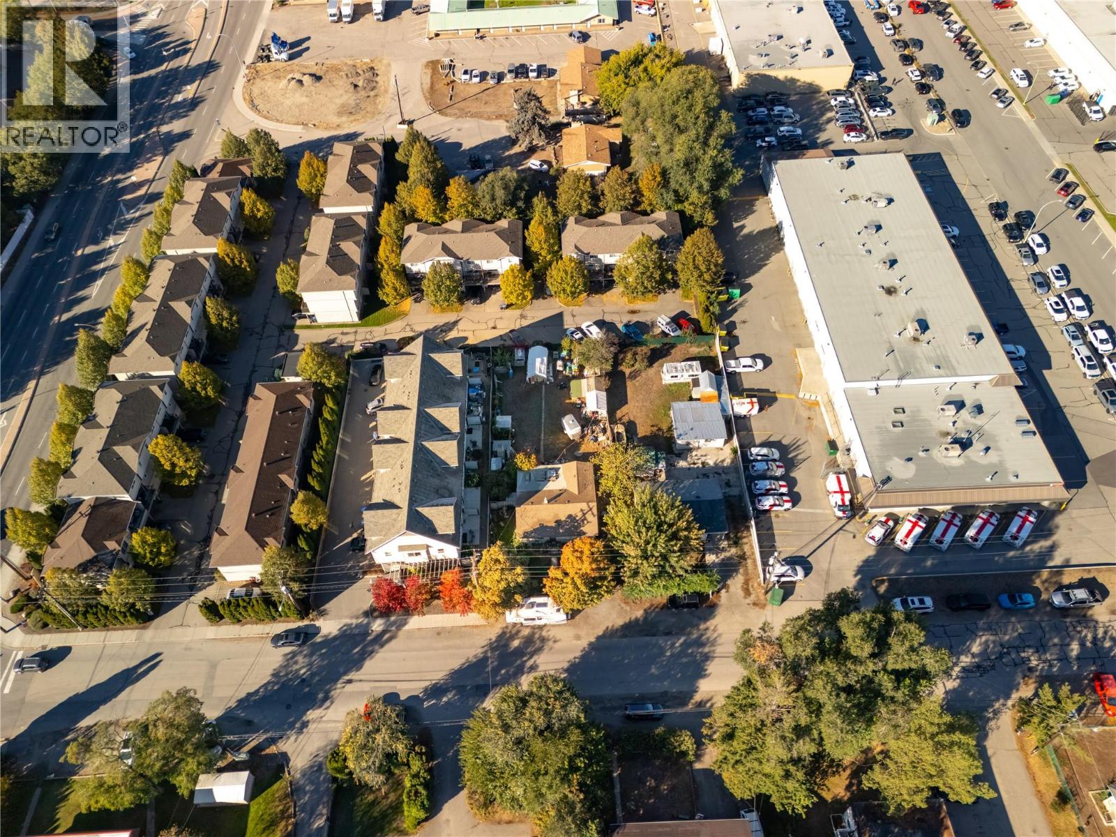 Picture for 150 Mills  Road https://www.cirrealty.ca/reb/bc/8/10365668_14.jpg