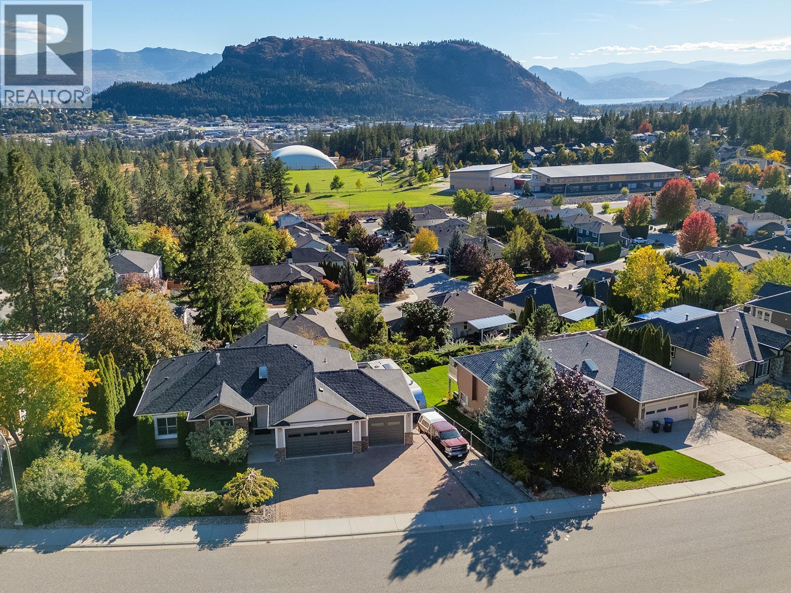 Picture for 2031 Rosealee  Lane https://www.cirrealty.ca/reb/bc/8/10365678_12.jpg