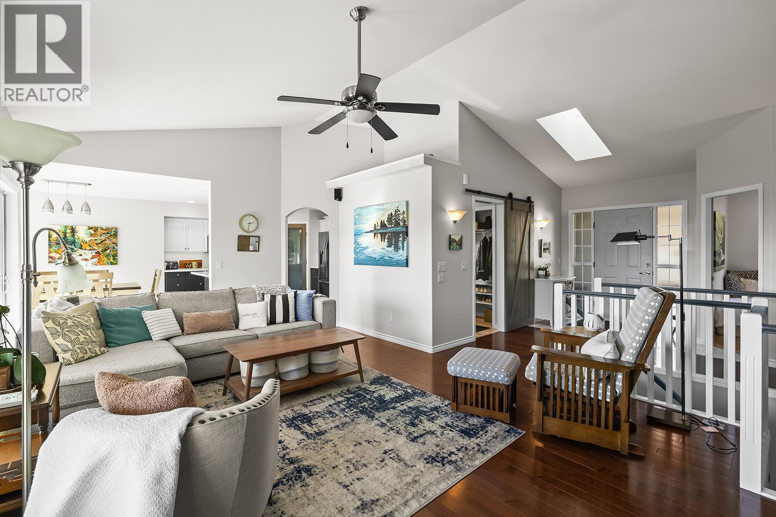 Picture for 2031 Rosealee  Lane https://www.cirrealty.ca/reb/bc/8/10365678_26.jpg