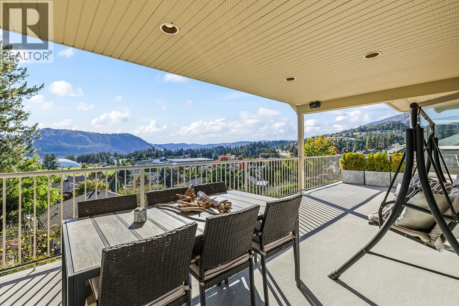 Picture for 2031 Rosealee  Lane https://www.cirrealty.ca/reb/bc/8/10365678_35.jpg