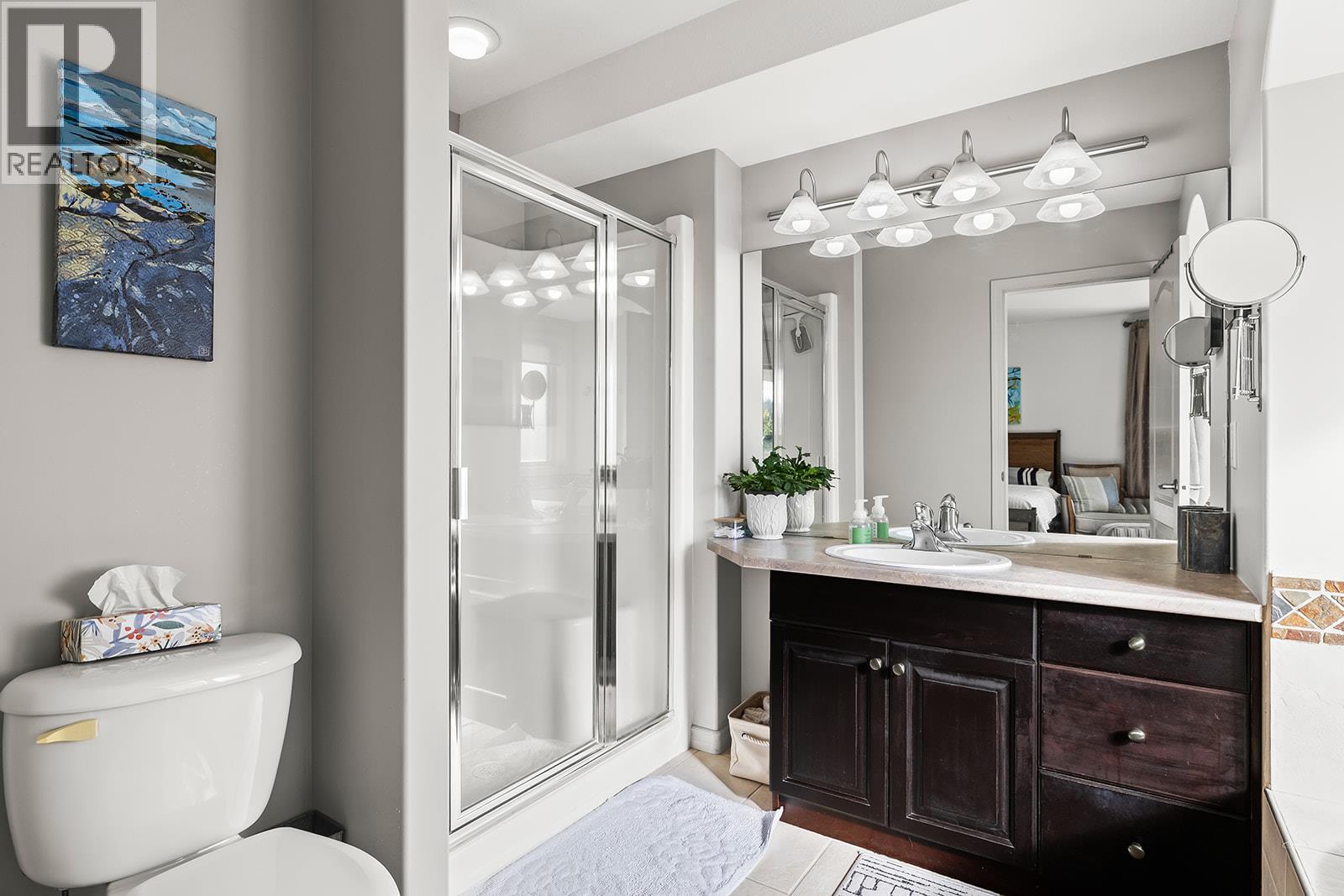 Picture for 2031 Rosealee  Lane https://www.cirrealty.ca/reb/bc/8/10365678_50.jpg