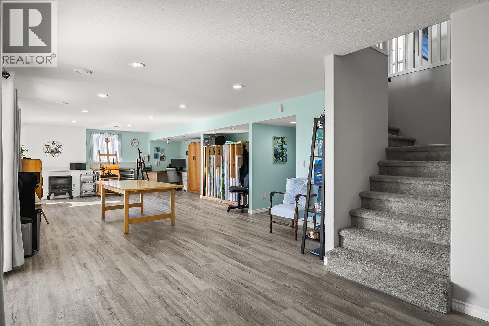 Picture for 2031 Rosealee  Lane https://www.cirrealty.ca/reb/bc/8/10365678_56.jpg