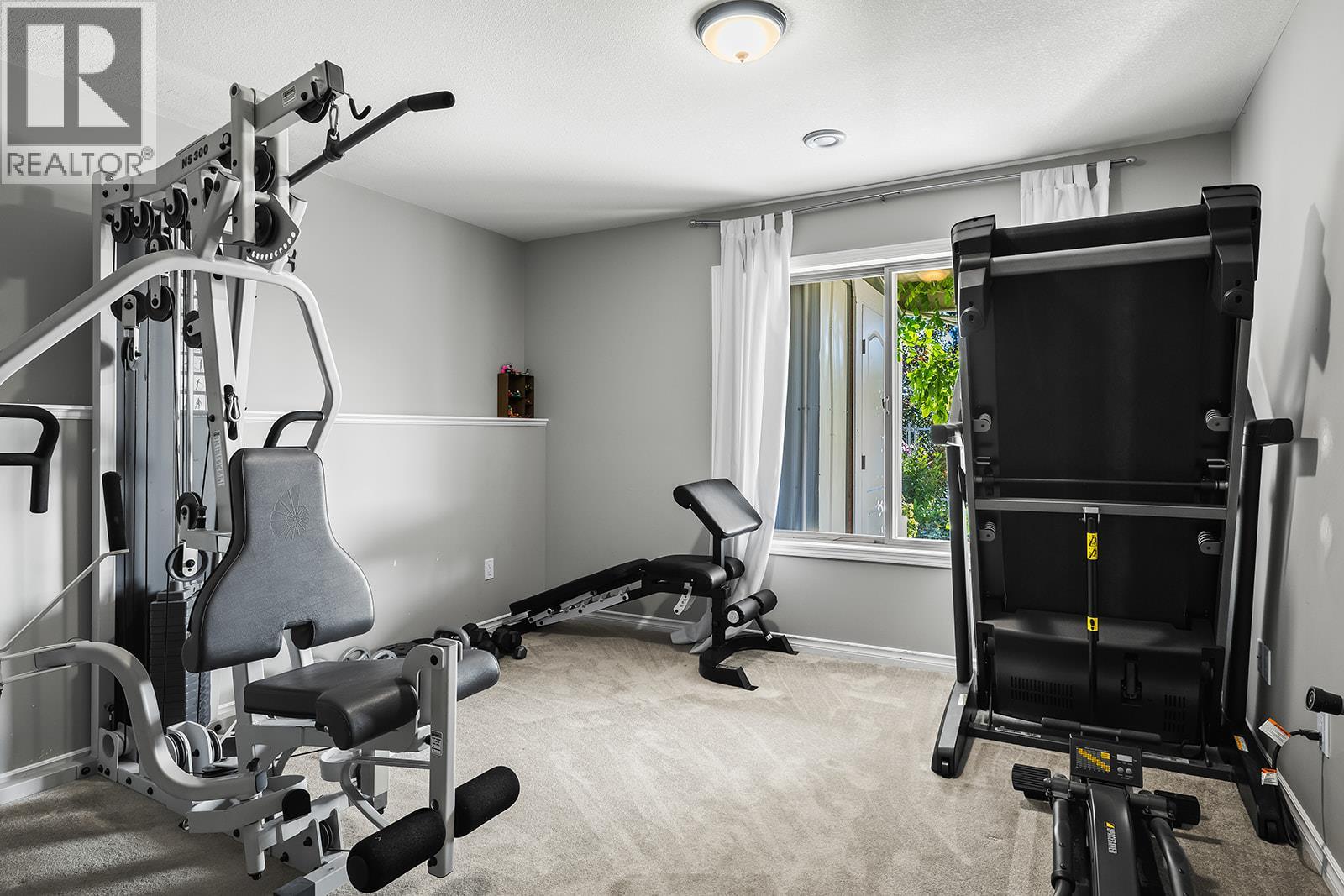 Picture for 2031 Rosealee  Lane https://www.cirrealty.ca/reb/bc/8/10365678_62.jpg