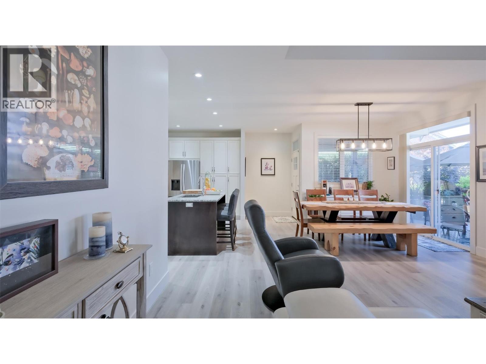 Picture for Unit #47, 1960 KLO  Road https://www.cirrealty.ca/reb/bc/8/10365768_14.jpg