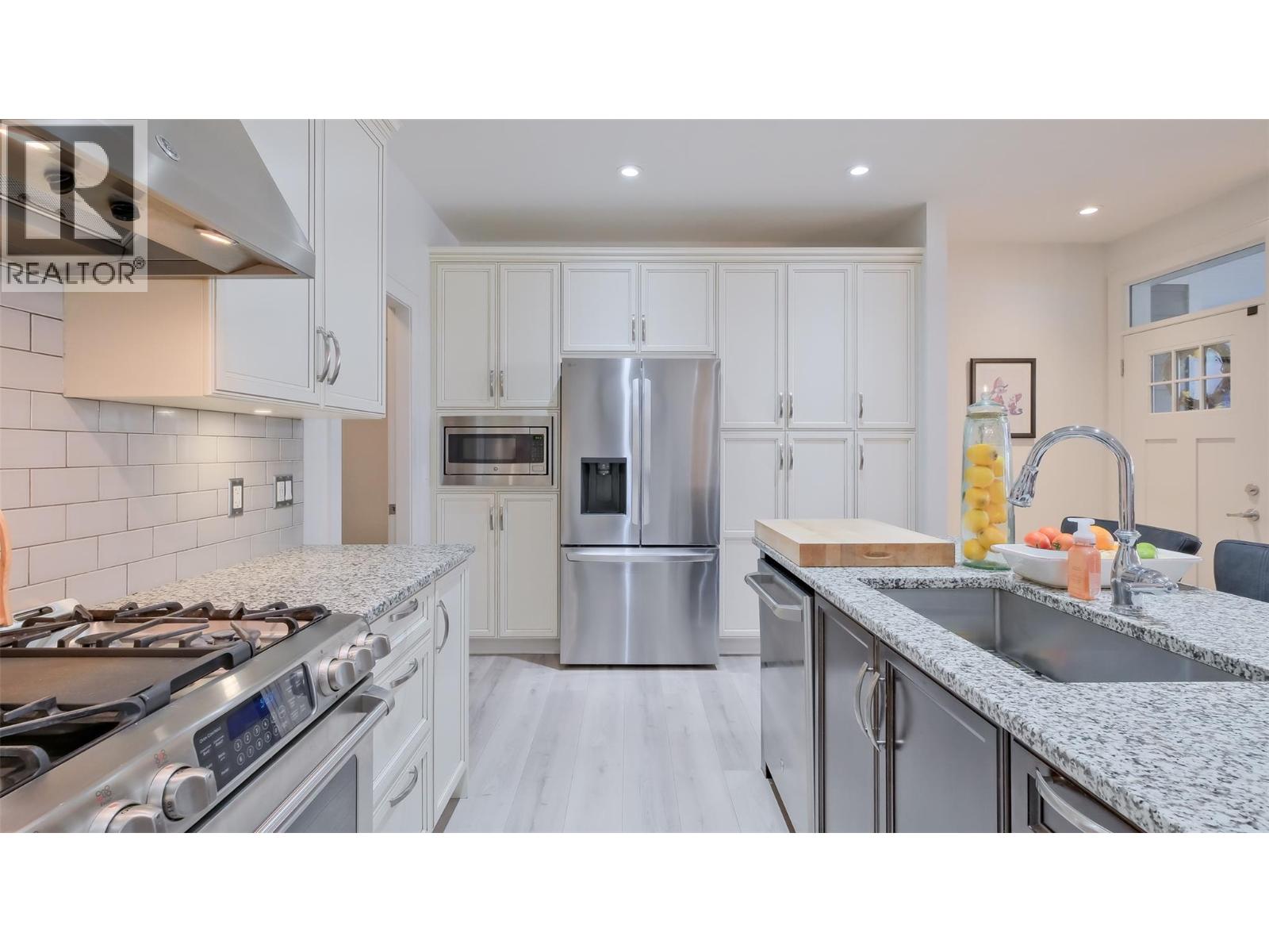 Picture for Unit #47, 1960 KLO  Road https://www.cirrealty.ca/reb/bc/8/10365768_31.jpg