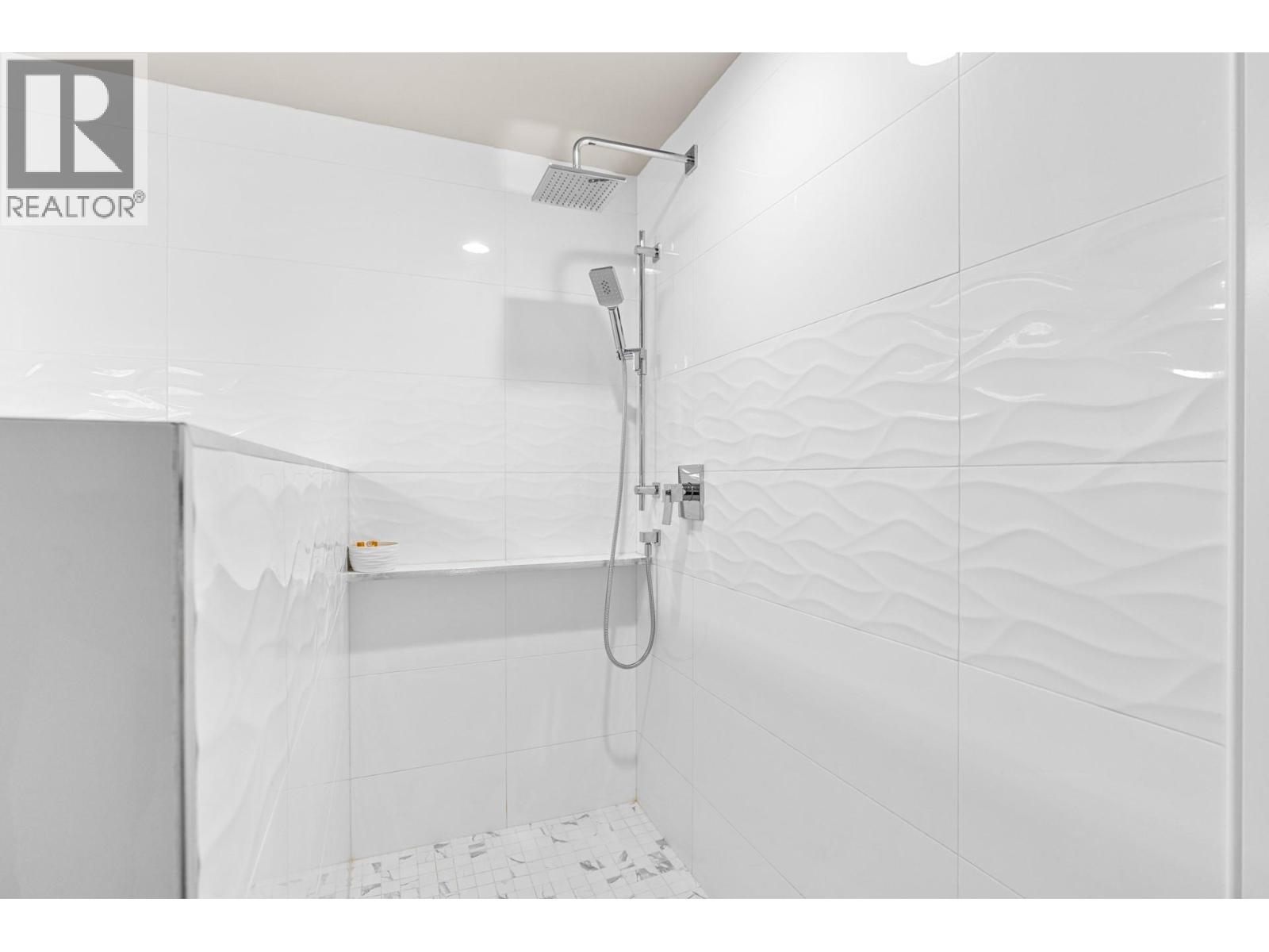 Picture for Unit #501, 1152 Sunset  Drive https://www.cirrealty.ca/reb/bc/8/10365978_15.jpg