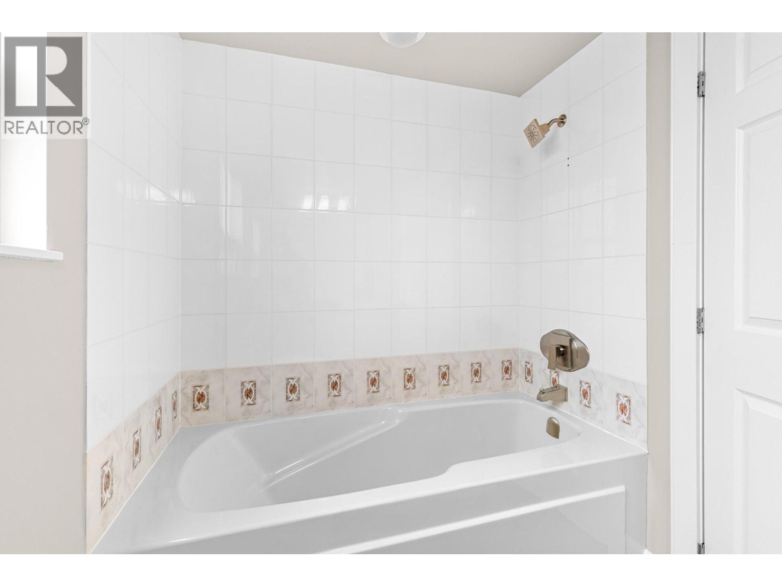 Picture for Unit #501, 1152 Sunset  Drive https://www.cirrealty.ca/reb/bc/8/10365978_7.jpg