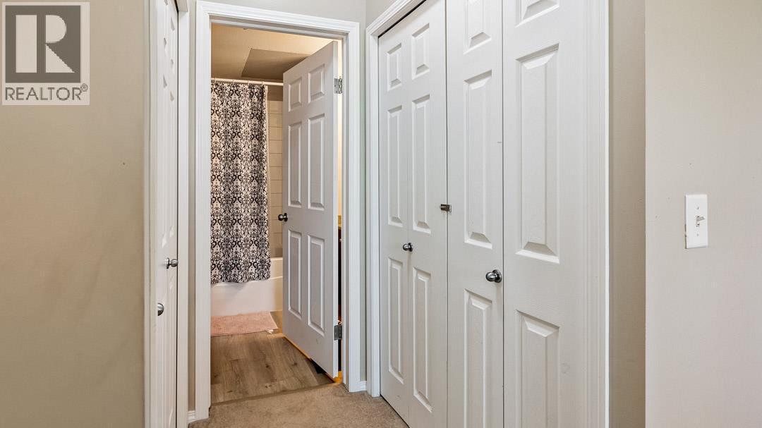 Picture for Unit #2112, 1873 Country Club  Drive https://www.cirrealty.ca/reb/bc/8/10366068_16.jpg