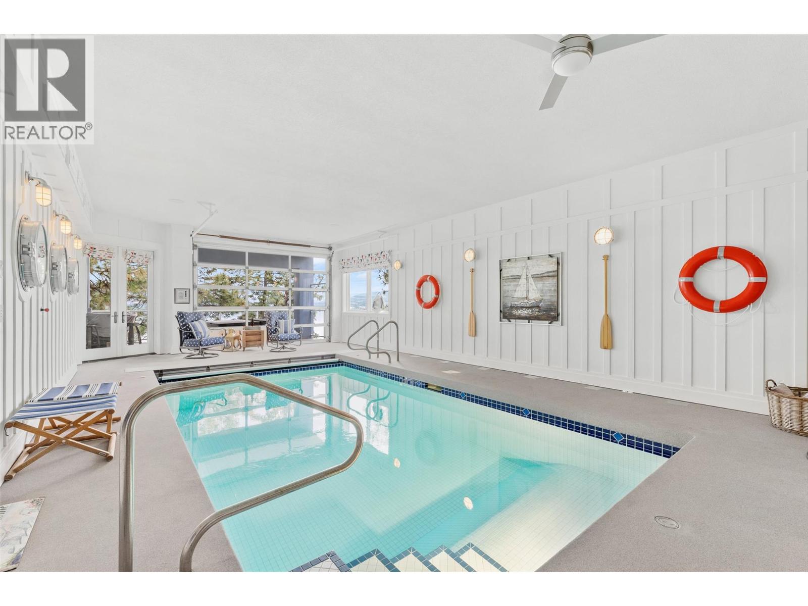 Picture for 2543 Lucinde  Road https://www.cirrealty.ca/reb/bc/8/10366108_28.jpg