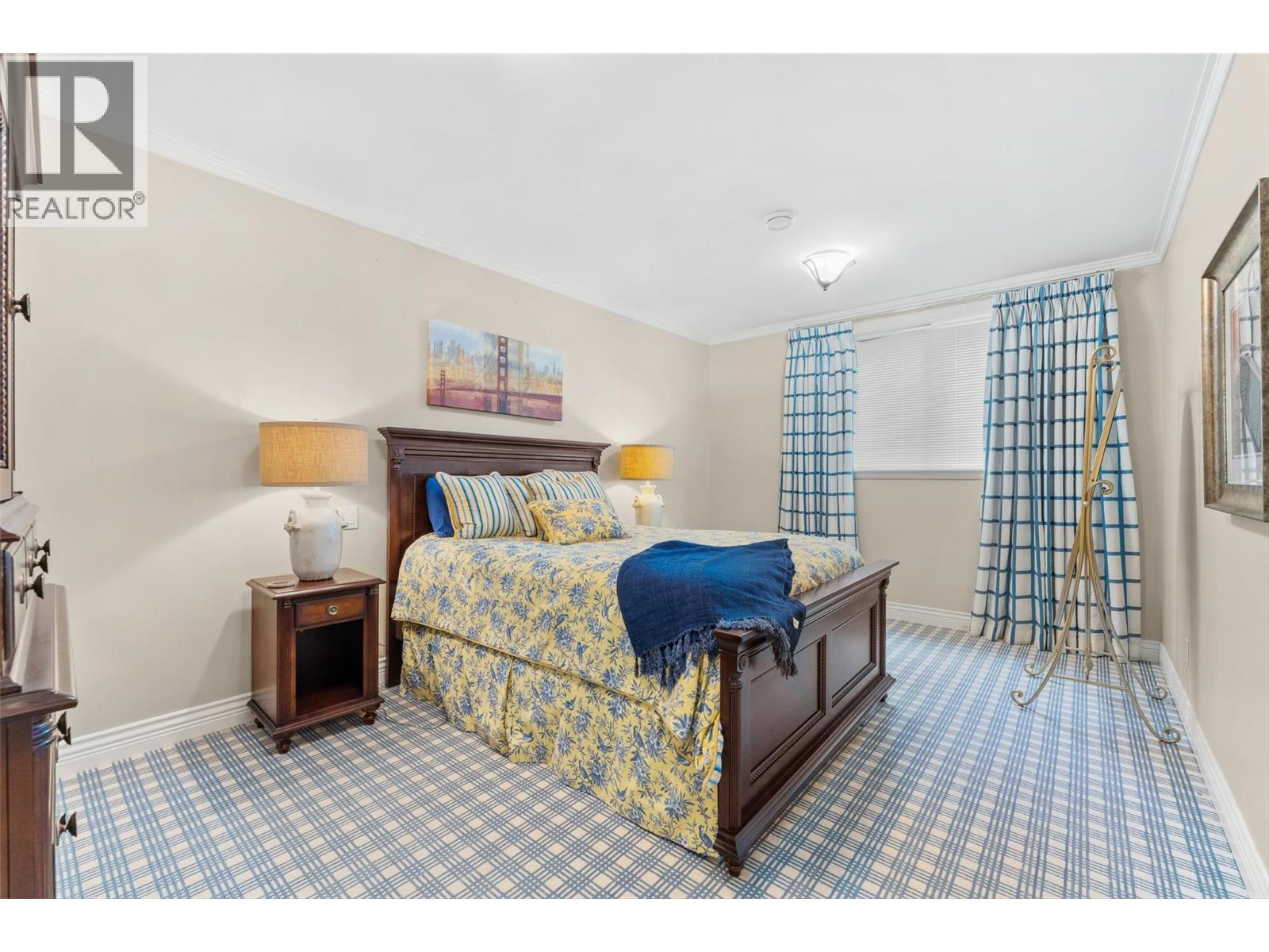 Picture for 2543 Lucinde  Road https://www.cirrealty.ca/reb/bc/8/10366108_39.jpg