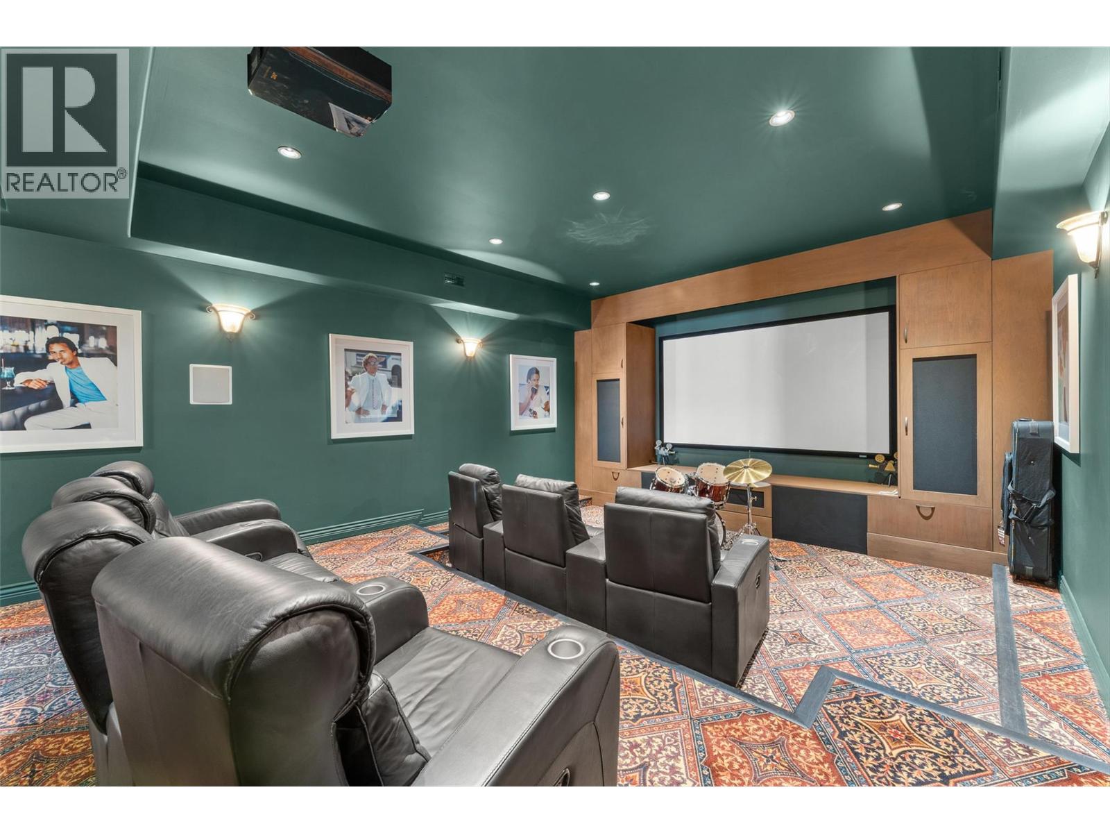 Picture for 2543 Lucinde  Road https://www.cirrealty.ca/reb/bc/8/10366108_41.jpg