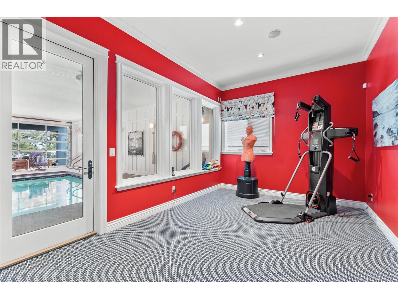 Picture for 2543 Lucinde  Road https://www.cirrealty.ca/reb/bc/8/10366108_45.jpg