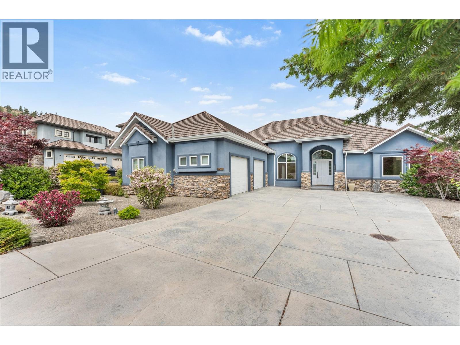 Picture for 2543 Lucinde  Road https://www.cirrealty.ca/reb/bc/8/10366108_51.jpg