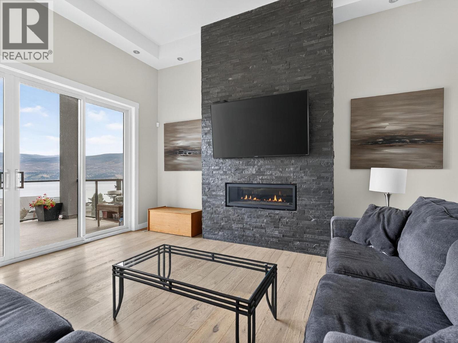 Picture for 1534 Gregory  Road https://www.cirrealty.ca/reb/bc/8/10366158_14.jpg