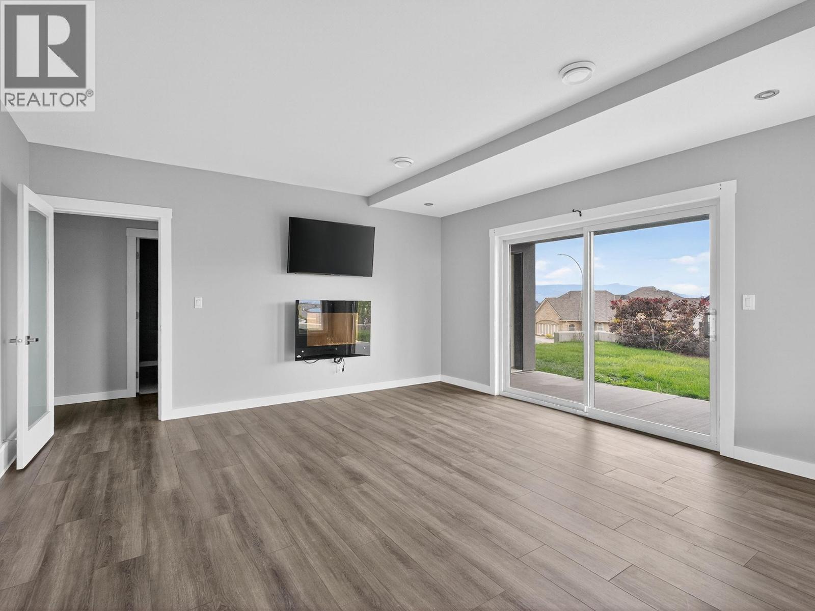 Picture for 1534 Gregory  Road https://www.cirrealty.ca/reb/bc/8/10366158_34.jpg