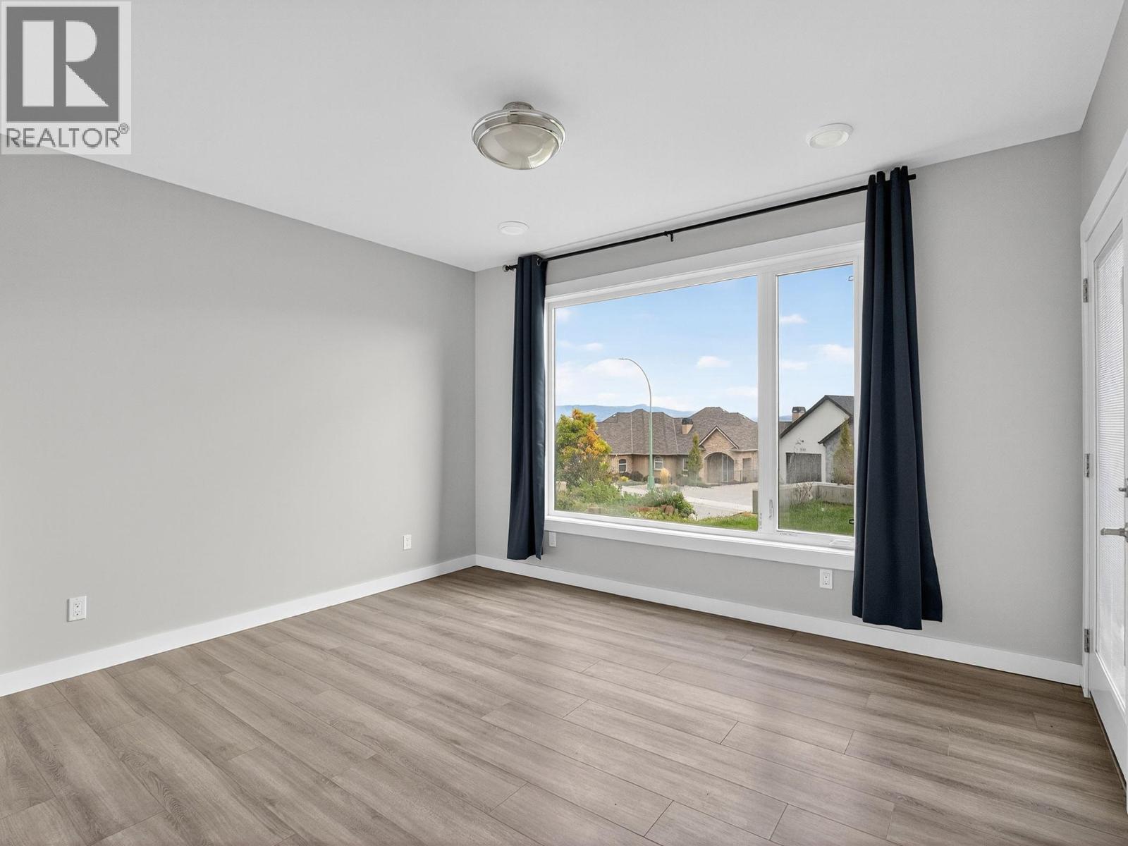 Picture for 1534 Gregory  Road https://www.cirrealty.ca/reb/bc/8/10366158_36.jpg