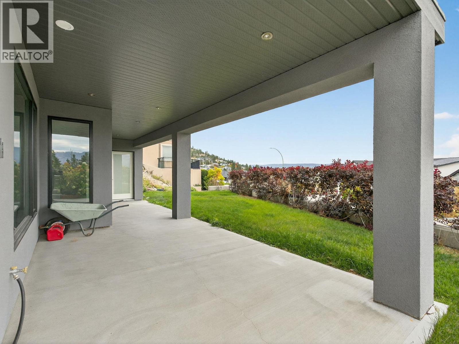 Picture for 1534 Gregory  Road https://www.cirrealty.ca/reb/bc/8/10366158_40.jpg