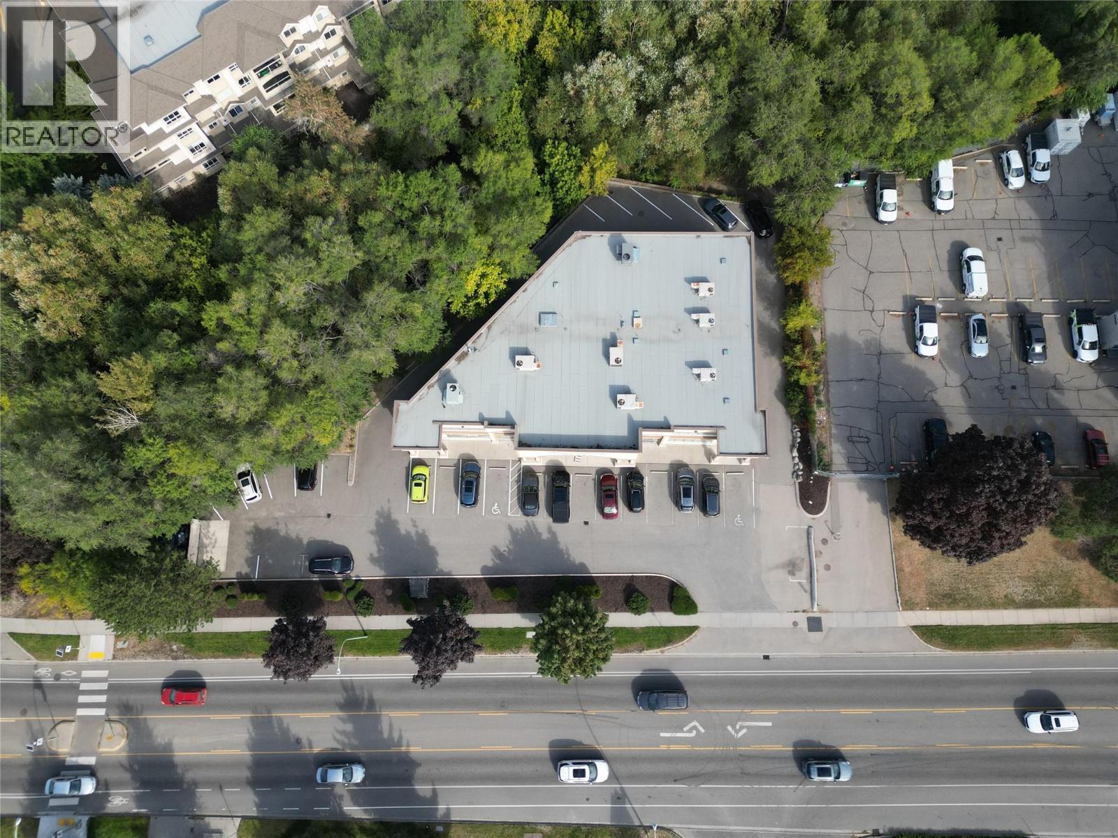 Picture for 2000 Enterprise  Way https://www.cirrealty.ca/reb/bc/8/10366188_3.jpg