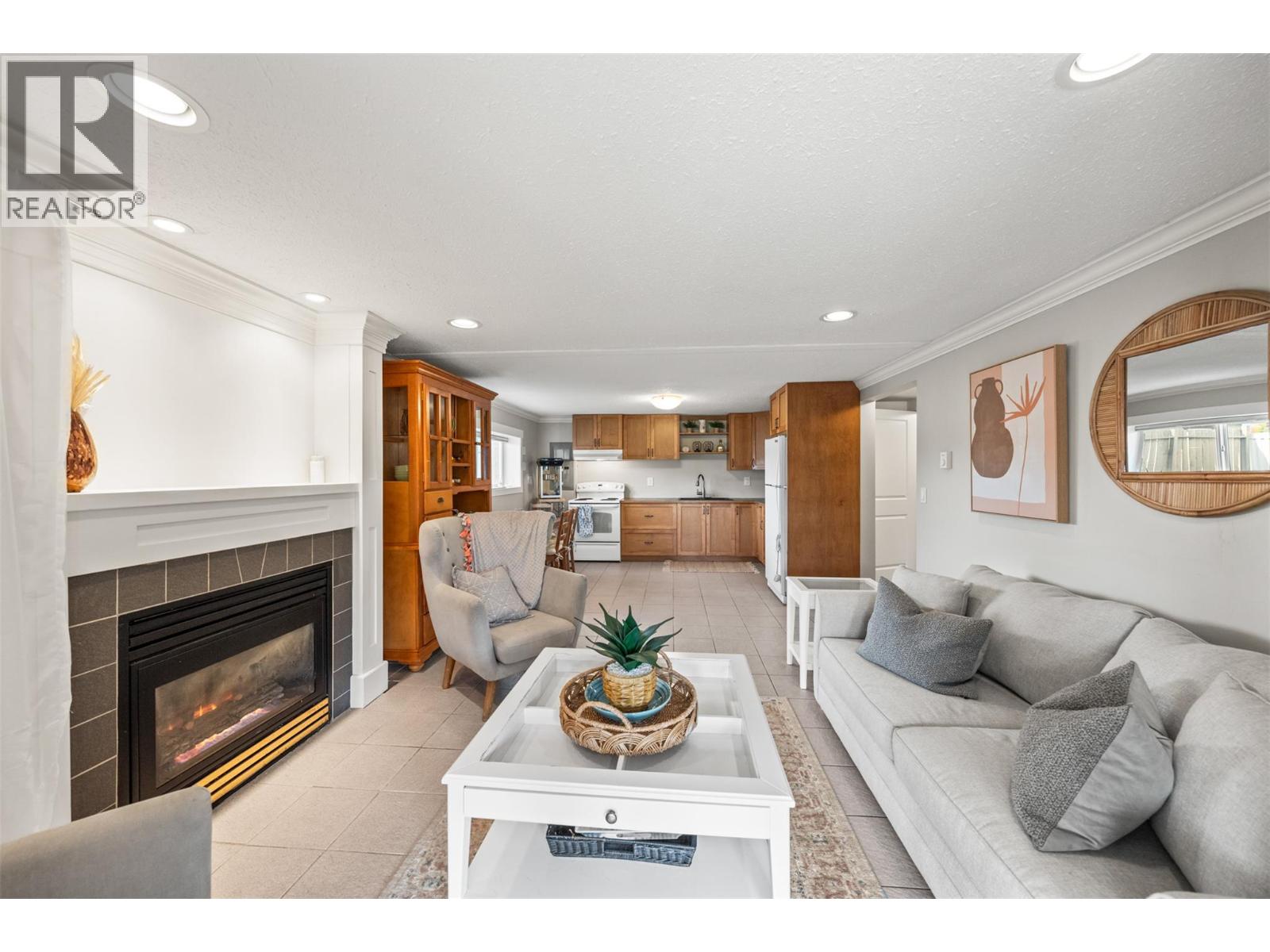 Picture for 3588 Spiers  Road https://www.cirrealty.ca/reb/bc/8/10366238_24.jpg