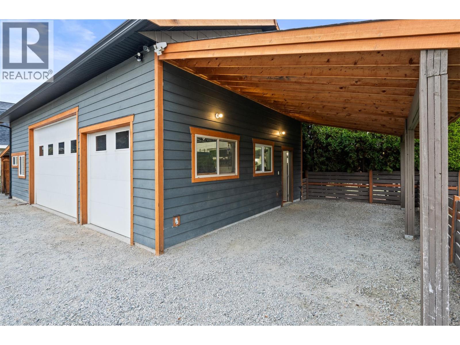 Picture for 3588 Spiers  Road https://www.cirrealty.ca/reb/bc/8/10366238_33.jpg