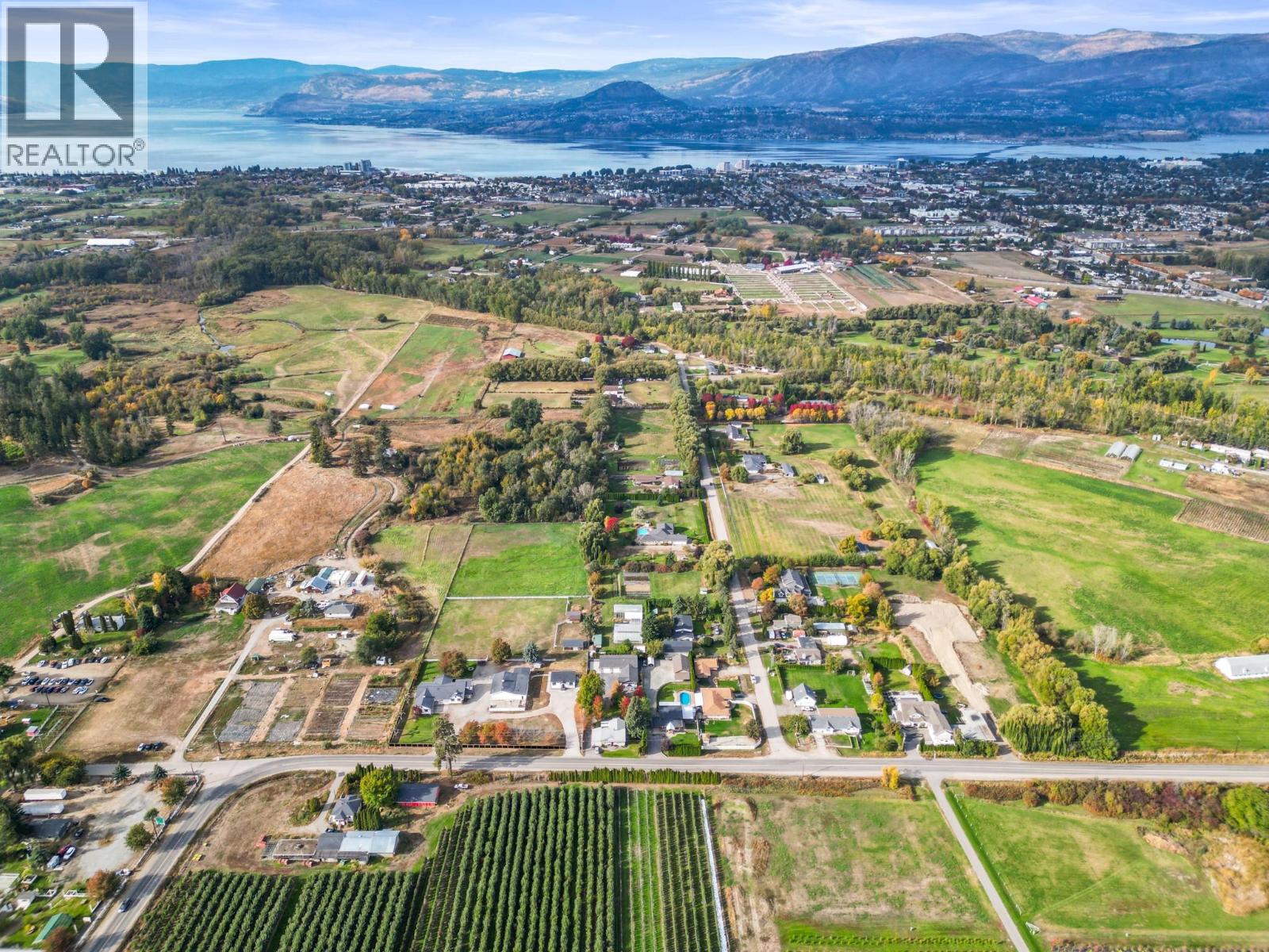 Picture for 3588 Spiers  Road https://www.cirrealty.ca/reb/bc/8/10366238_42.jpg