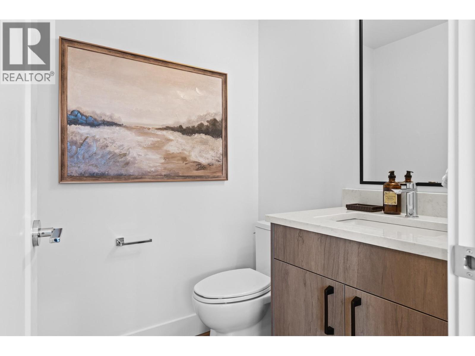 Picture for Unit #2, 1463 Inkar  Road https://www.cirrealty.ca/reb/bc/8/10366248_21.jpg