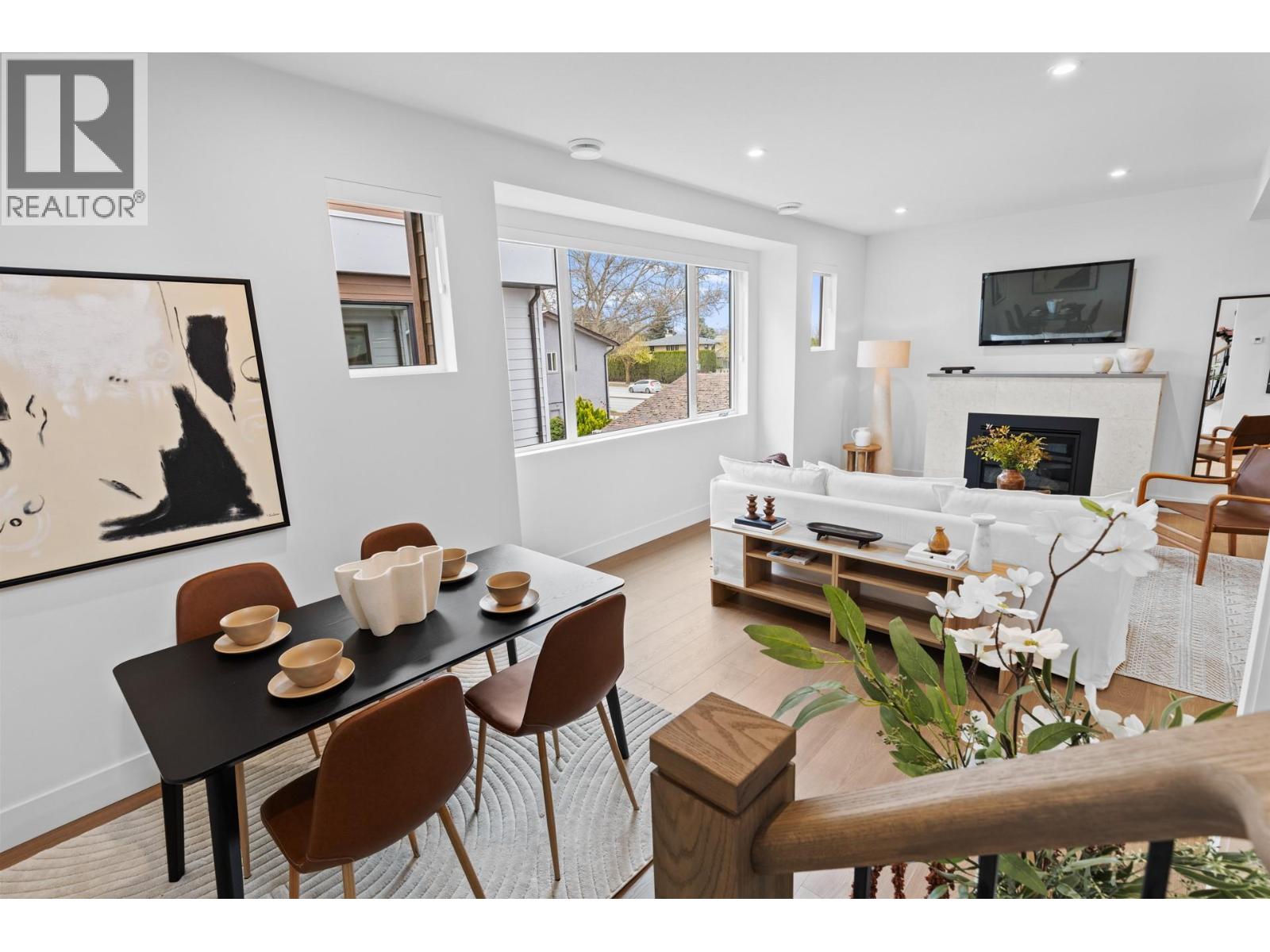 Picture for Unit #2, 1463 Inkar  Road https://www.cirrealty.ca/reb/bc/8/10366248_22.jpg