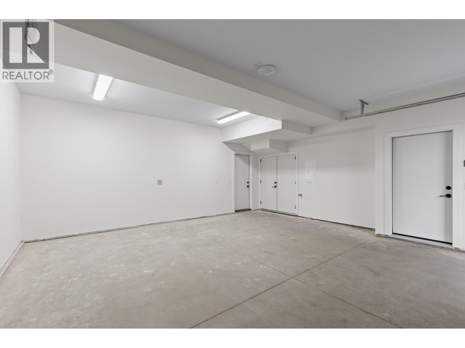 Picture for Unit #2, 1463 Inkar  Road https://www.cirrealty.ca/reb/bc/8/10366248_49.jpg