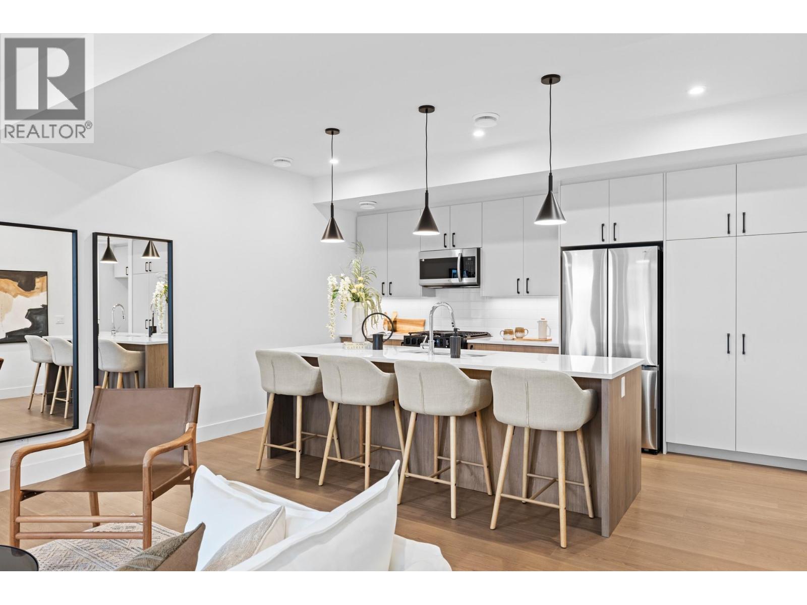 Picture for Unit #2, 1463 Inkar  Road https://www.cirrealty.ca/reb/bc/8/10366248_9.jpg