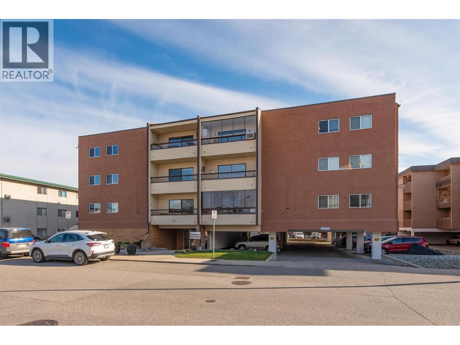 Picture for Unit #202, 555 Rowcliffe  Avenue