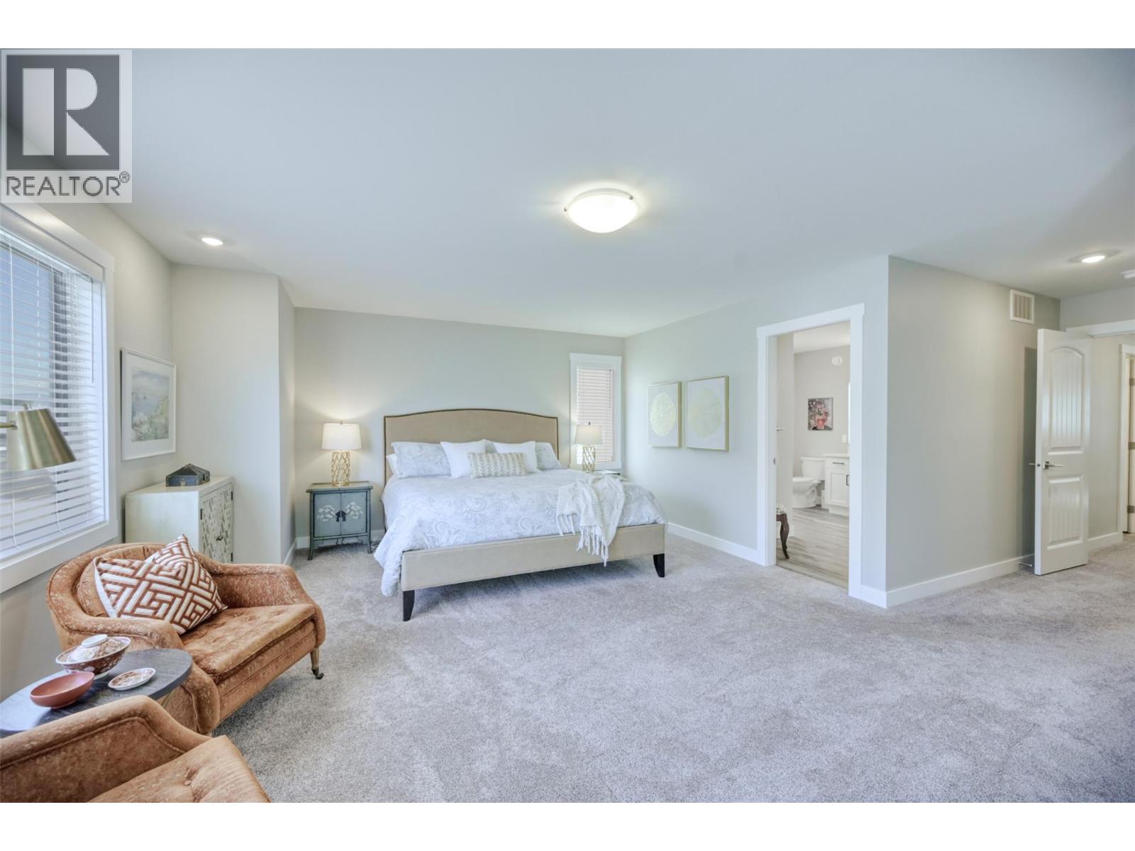 Picture for 7012 WREN  Drive https://www.cirrealty.ca/reb/bc/8/10366298_10.jpg